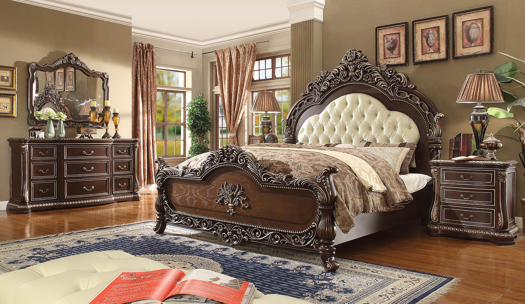 

    
Cherry Ivory Tufted HB King Bedroom Set 5Pcs Traditional Homey Design HD-8013

