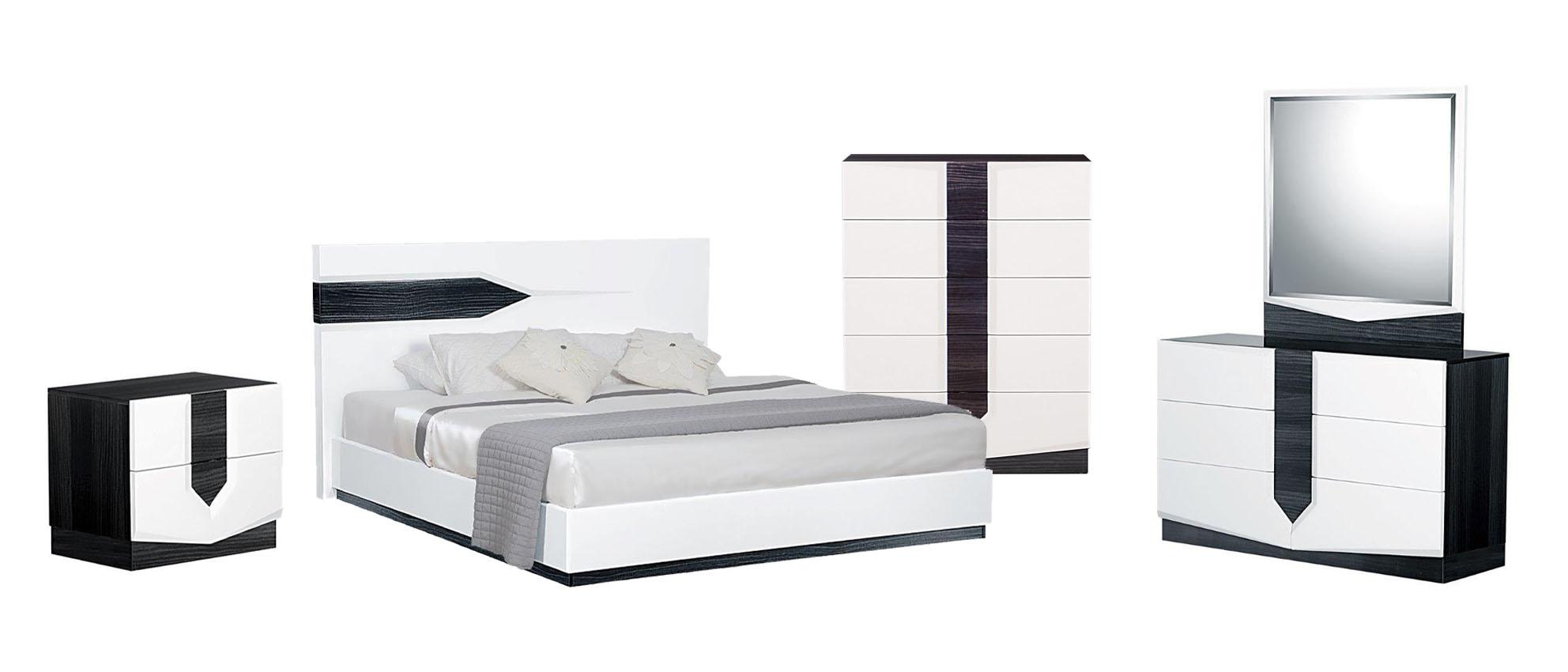 

    
HUDSON Modern High-gloss White Finish Queen Bedroom w/ Chest Set 5Pcs  Global US
