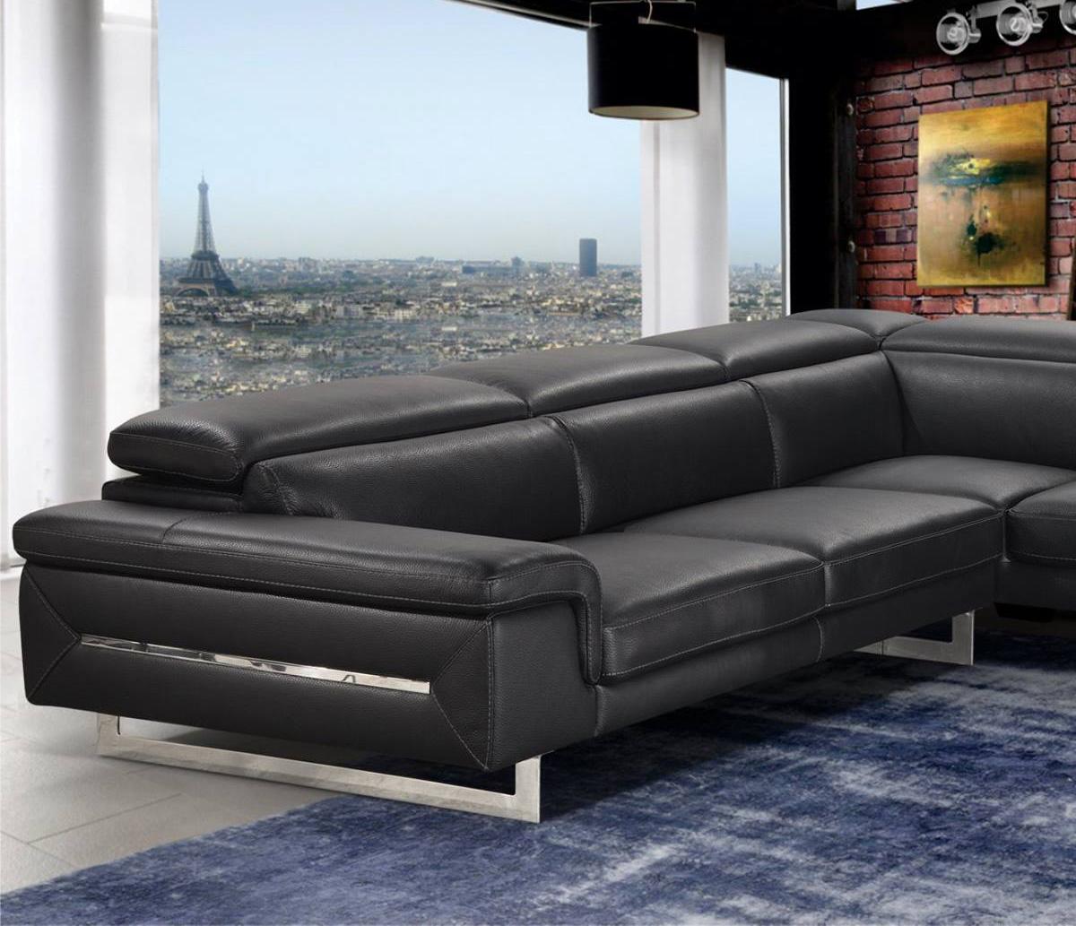 

    
Italian Black Leather Sectional Sofa VIG Accenti Italia Lazio Contemporary Chic
