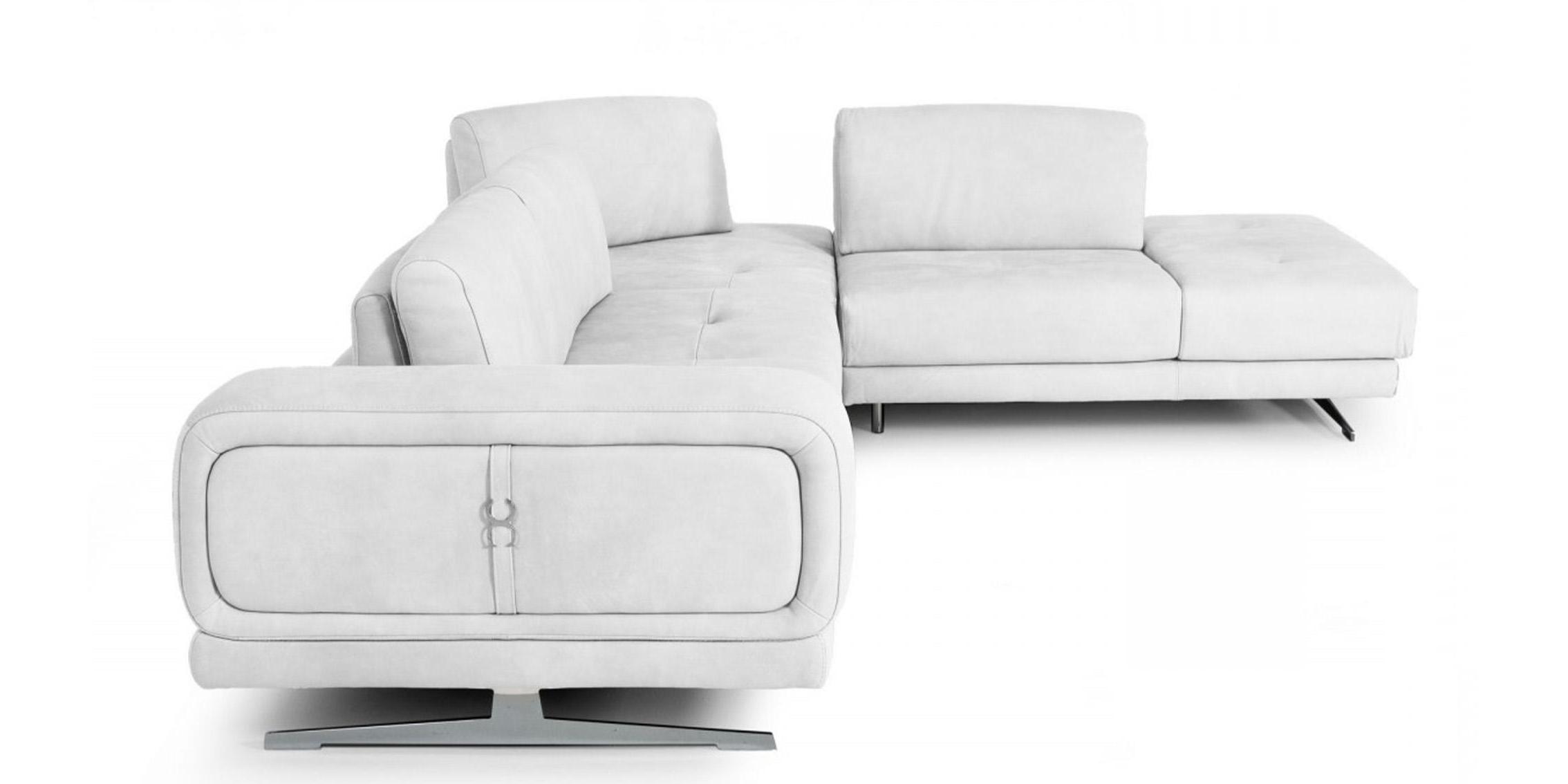 

                    
VIG Furniture VGCCMOOD-SPAZIO-100-WHT-RAF-SECT 79193 Sectional Sofa White Italian Leather Purchase 
