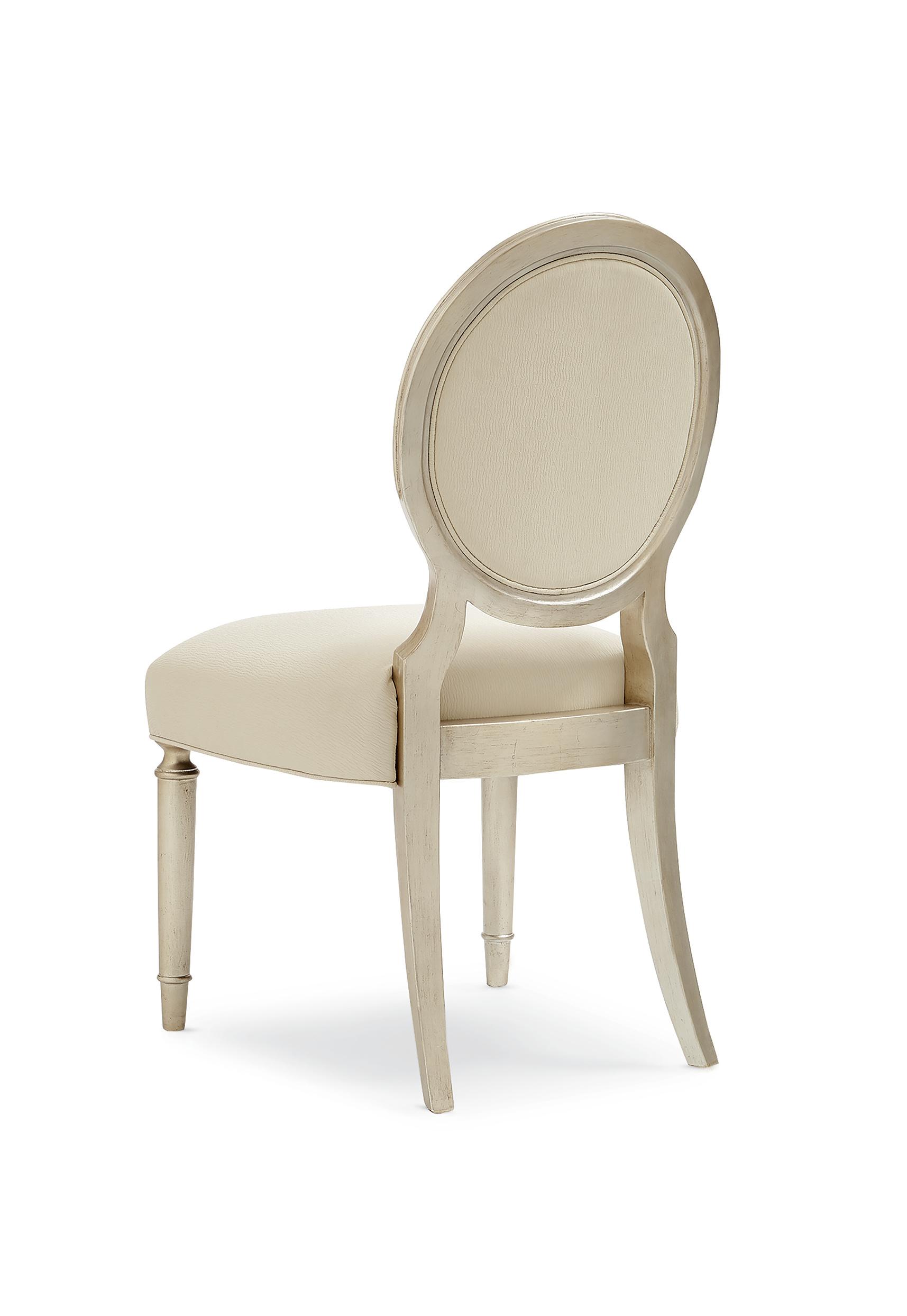 

    
Caracole MAY I JOIN YOU? Dining Chair Set Silver/Ivory TRA-SIDCHA-022-Set-2
