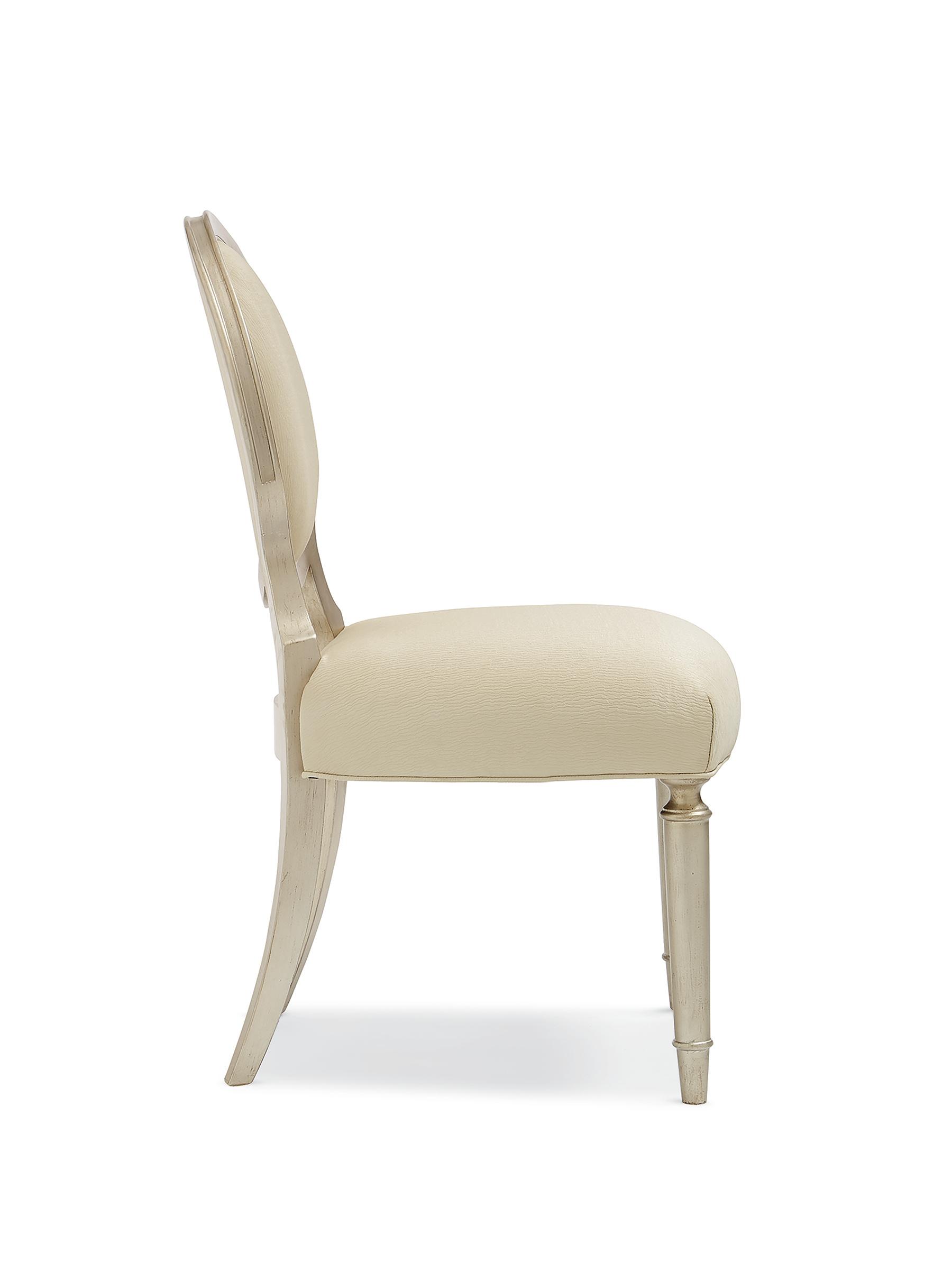 

        
Caracole MAY I JOIN YOU? Dining Chair Set Silver/Ivory  662896024876
