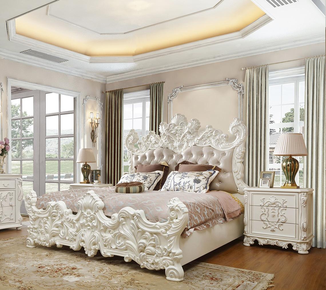 

    
Ivory & Silver Accents CAL King Bed Carved Wood Homey Design HD-8008I
