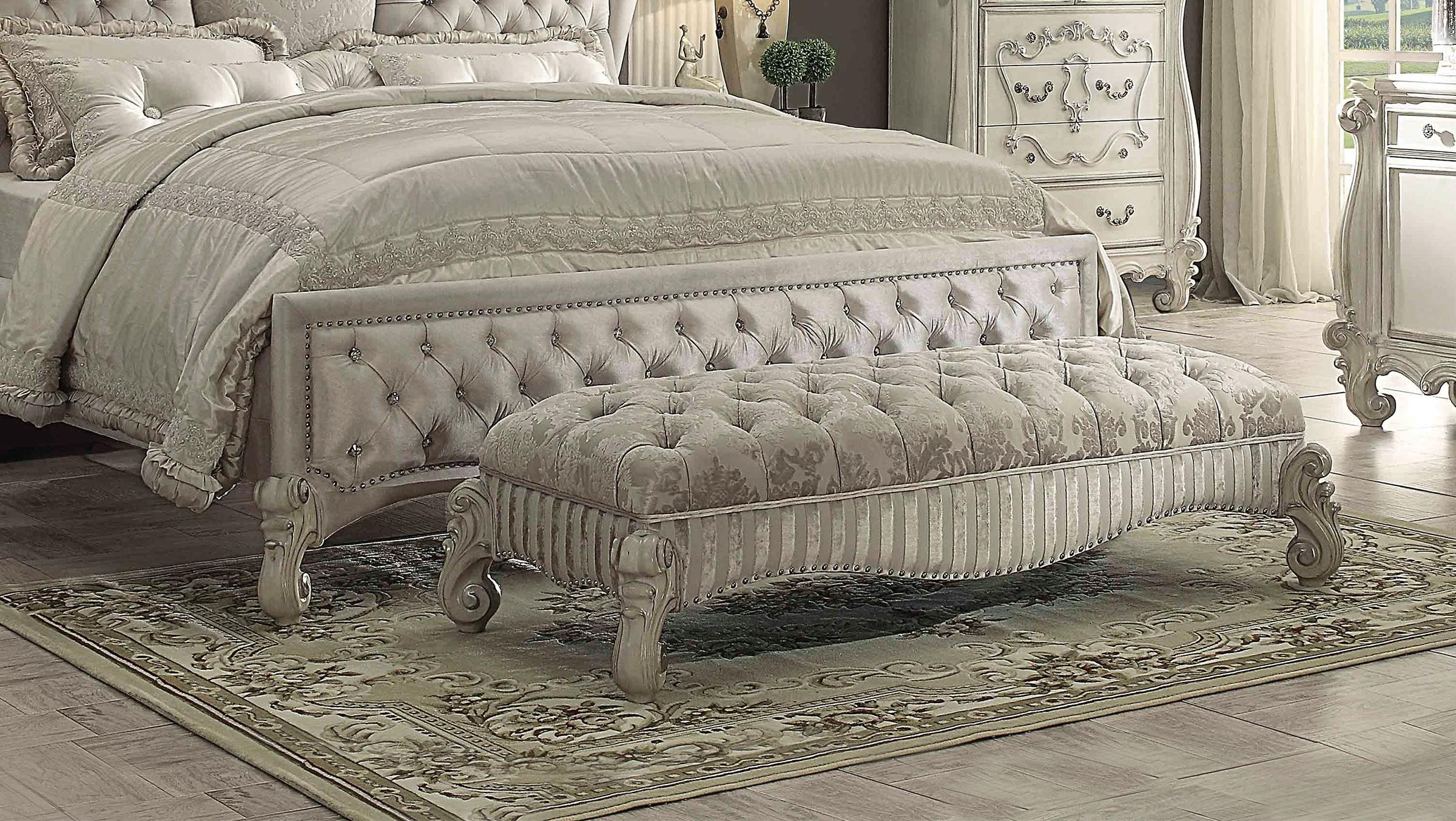 

        
Acme Furniture Versailles-21127EK Panel Bedroom Set Bone/White/Ivory Velvet 0840412035081
