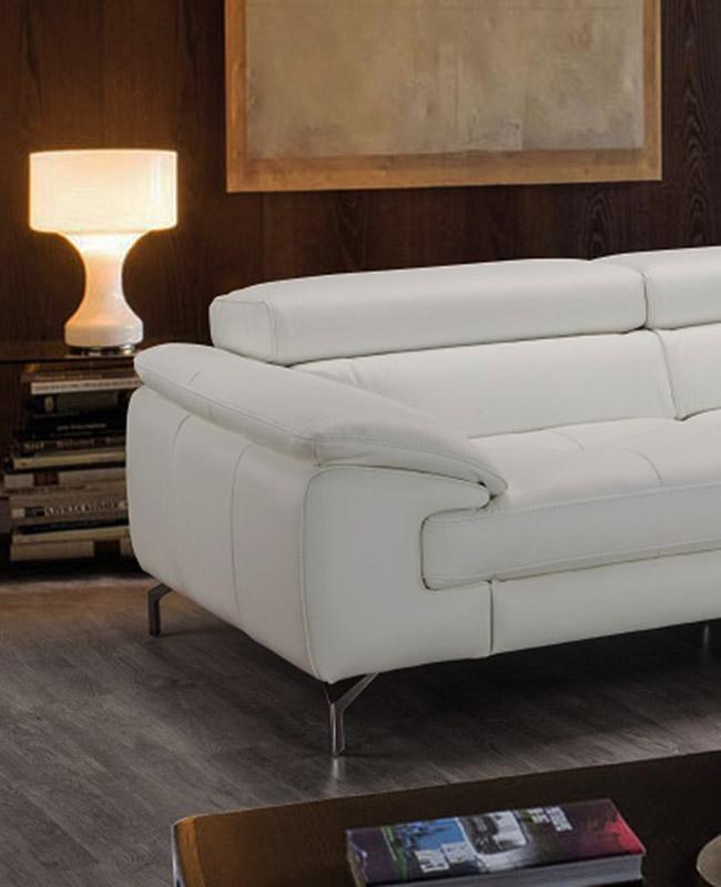 

    
J&M Furniture Alice Sectional Sofa White SKU18272
