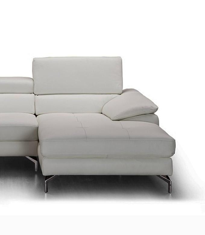 

    
SKU18272 J&M Furniture Sectional Sofa
