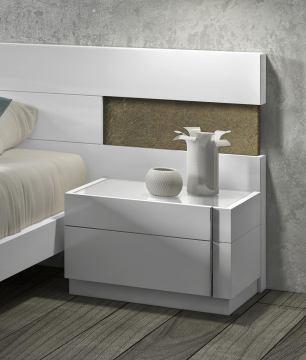 

    
J&M Furniture Amora Platform Bedroom Set White SKU17869-EK-Set-3
