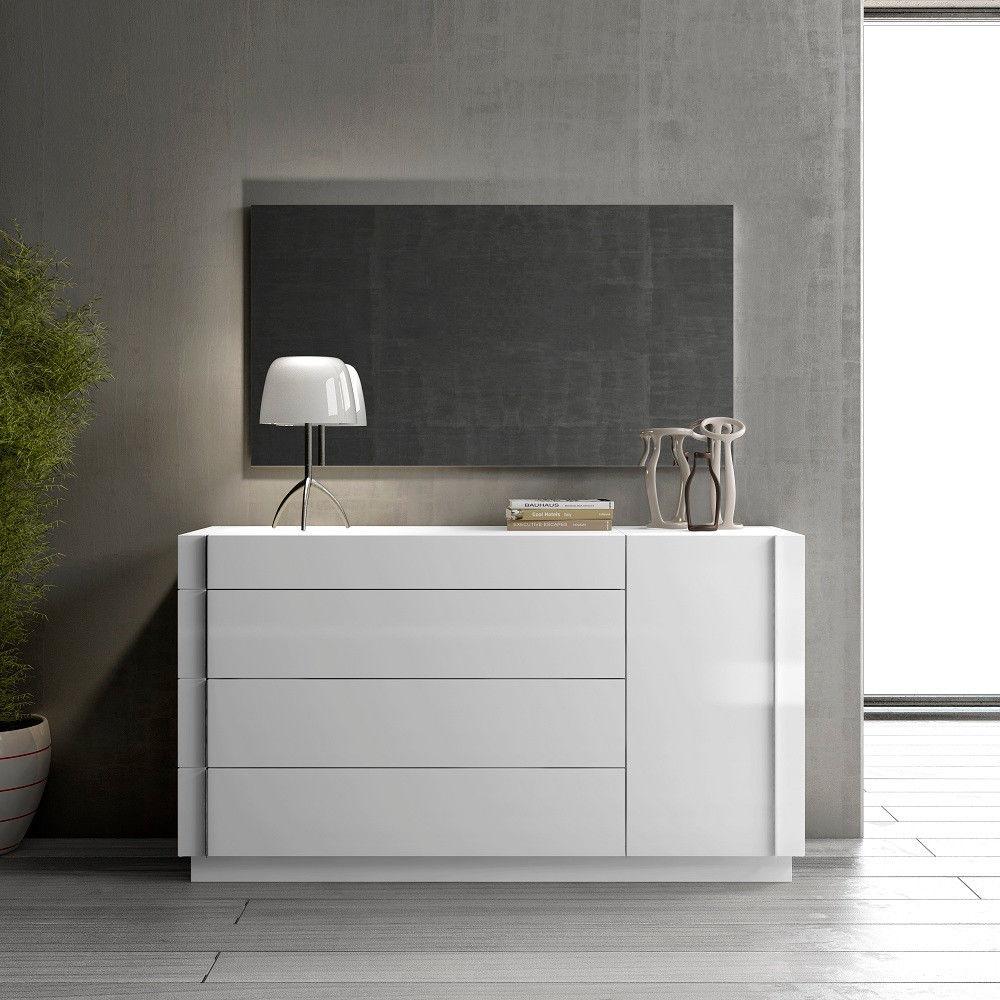 

                    
J&M Furniture Amora Platform Bedroom Set White  Purchase 
