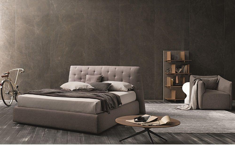

    
Taupe Grey Fabric Storage King Size Platform Bed Contemporary J&M Atrium
