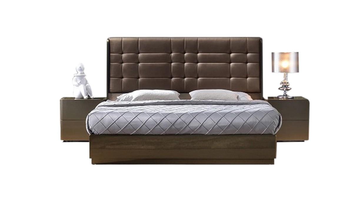 

                    
J&M Furniture Ferrara Platform Bedroom Set Brown Leather Purchase 
