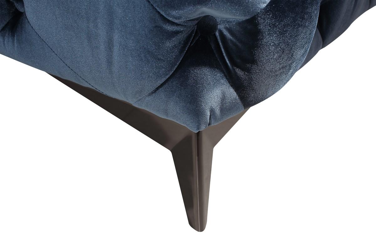 

                    
Buy Blue Velour Fabric Chesterfield Sofa Set 3Pcs Modern J&M Glitz
