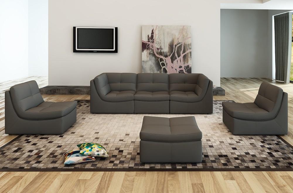 

    
SKU176651 J&M Furniture Sectional Sofa
