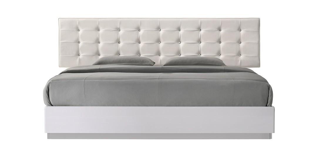

    
Contemporary White Lacquer High-gloss Platform King Bedroom Set 3Pcs J&M Milan
