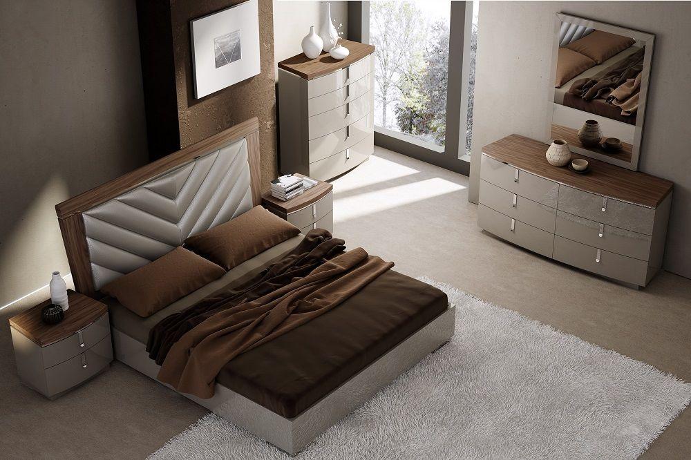

    
Modern Walnut & Light Grey Lacquer Queen Size Bedroom Set 3Pcs J&M Napa
