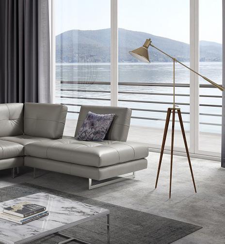 

    
J&M Furniture Prive Sectional Sofa Light Gray SKU18345

