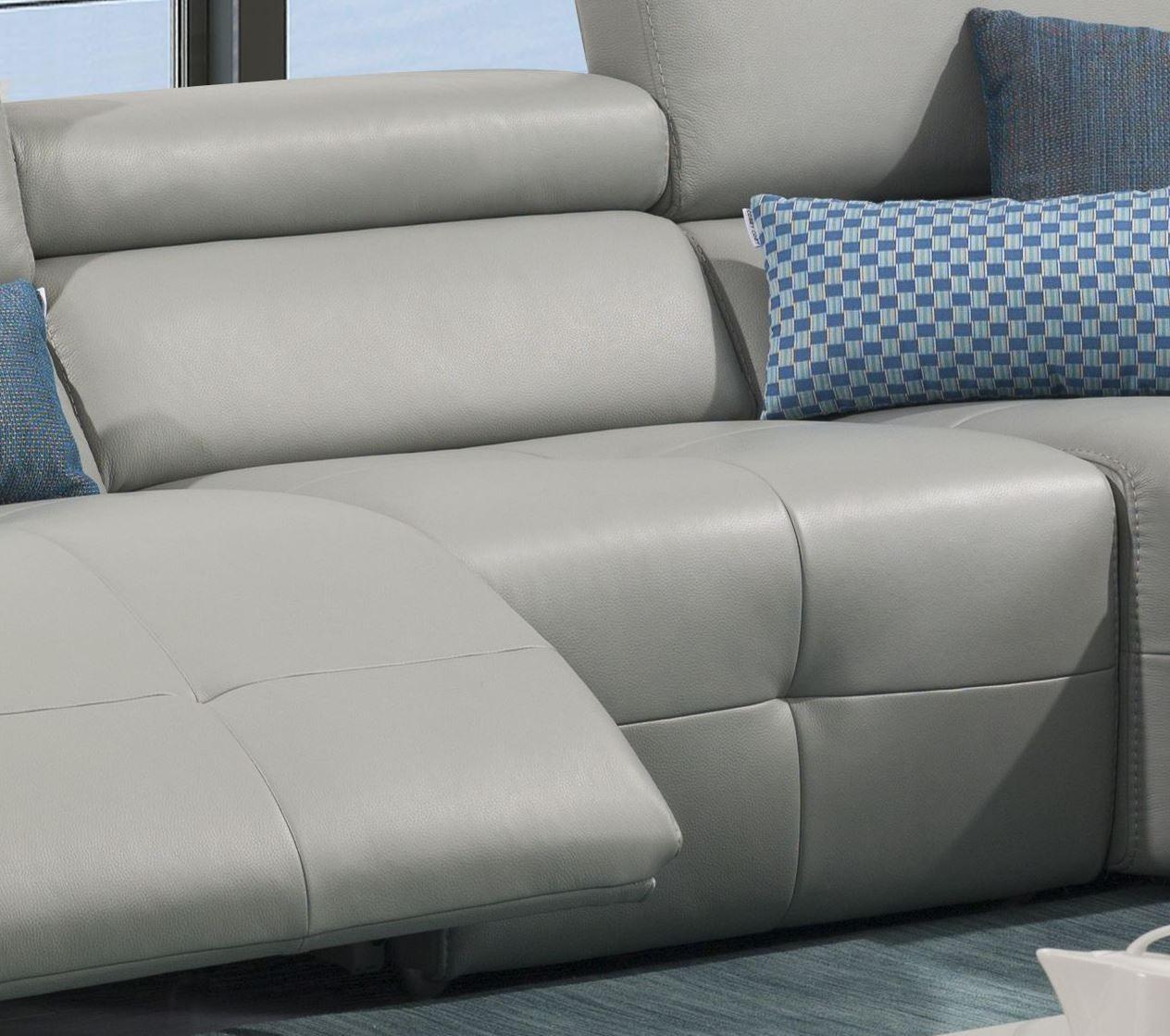 

    
J&M Furniture S300 Sectional Sofa Gray SKU17906121211
