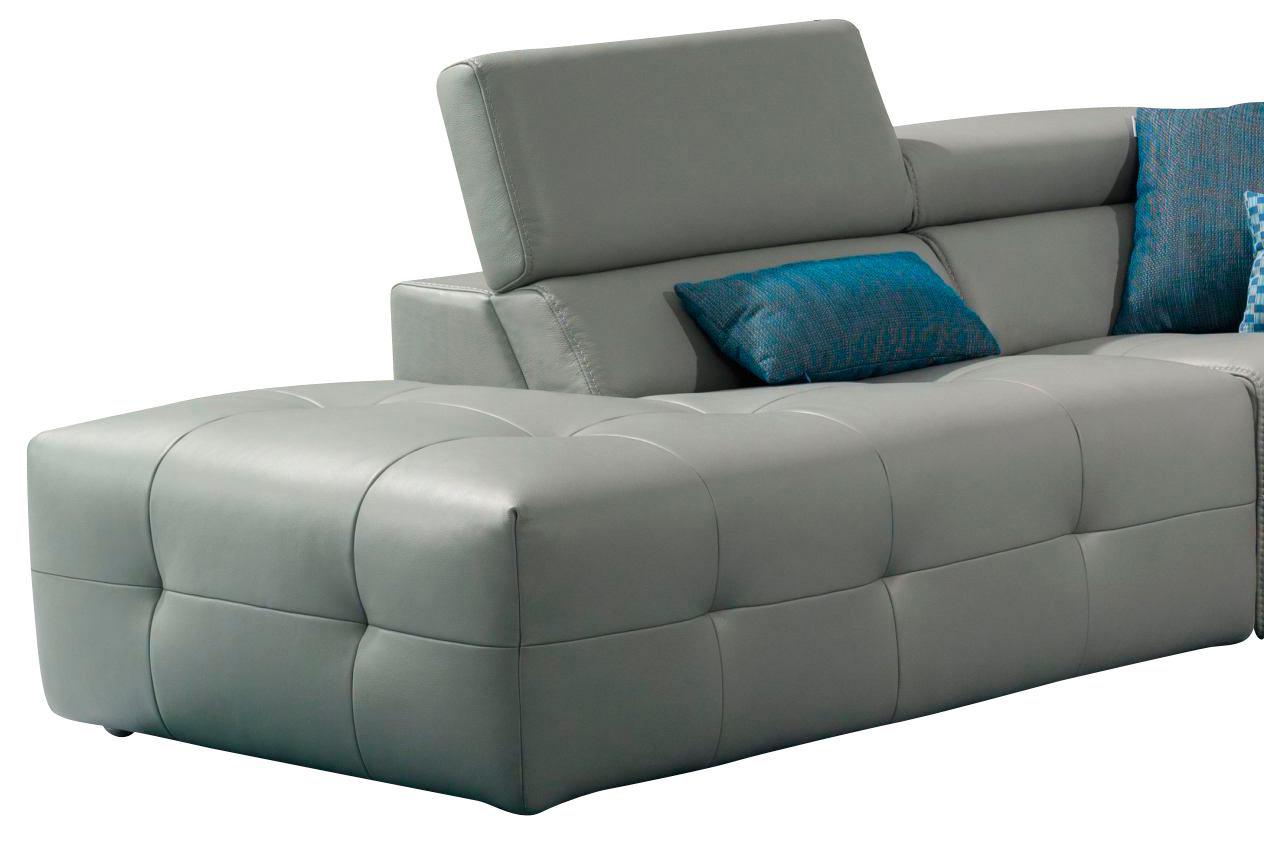 

    
SKU17906121211 J&M Furniture Sectional Sofa
