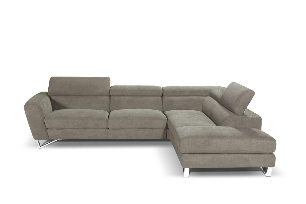 

    
J&M Furniture Sparta Sectional Sofa Gray SKU18281-R
