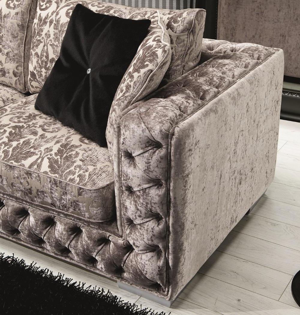 

    
J&M Furniture Vanity Sectional Sofa Light Gray SKU18769
