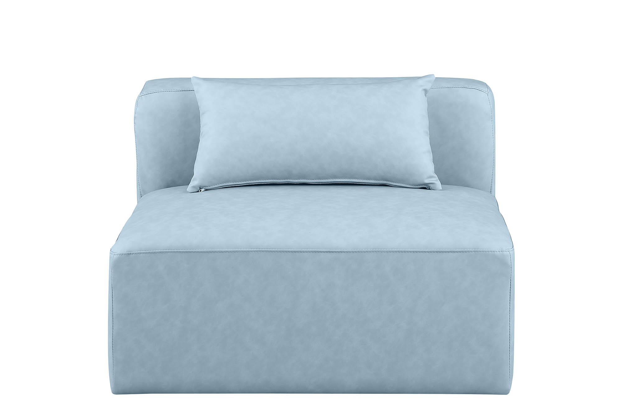 

    
Meridian Furniture CUBE 668LtBlu-Armless Armless Chair Light Blue 668LtBlu-Armless
