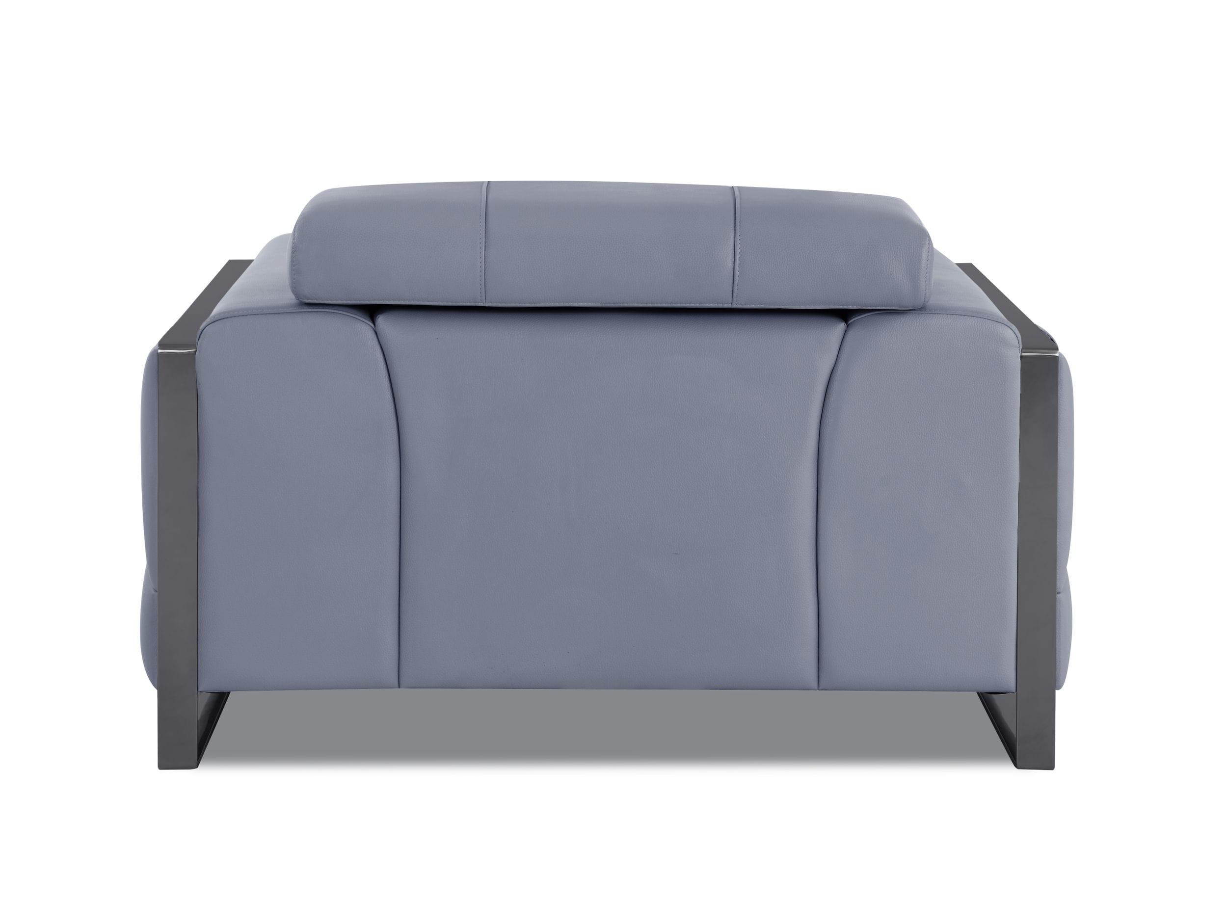 

        
Global United 903 Arm Chairs Light Blue Genuine Italian Leatder 810036121095
