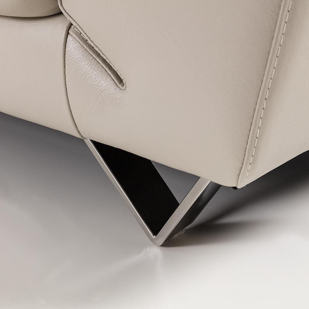 

                    
American Eagle Furniture EK078-LG-LS Loveseat Light Gray Italian Leather Purchase 

