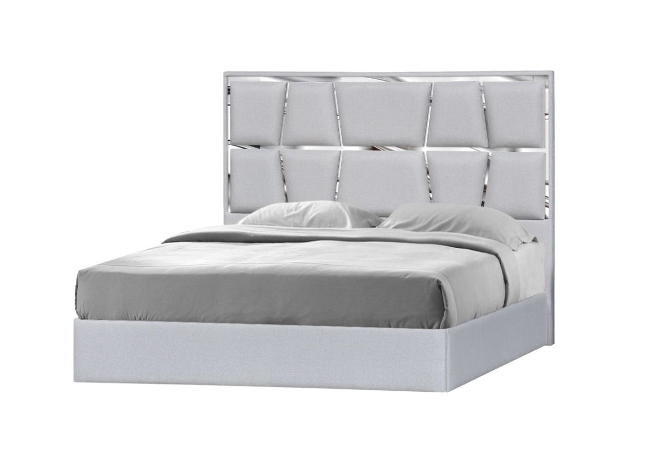 Contemporary Platform Bed Degas SKU 18721-Q-Bed in Light Gray Fabric