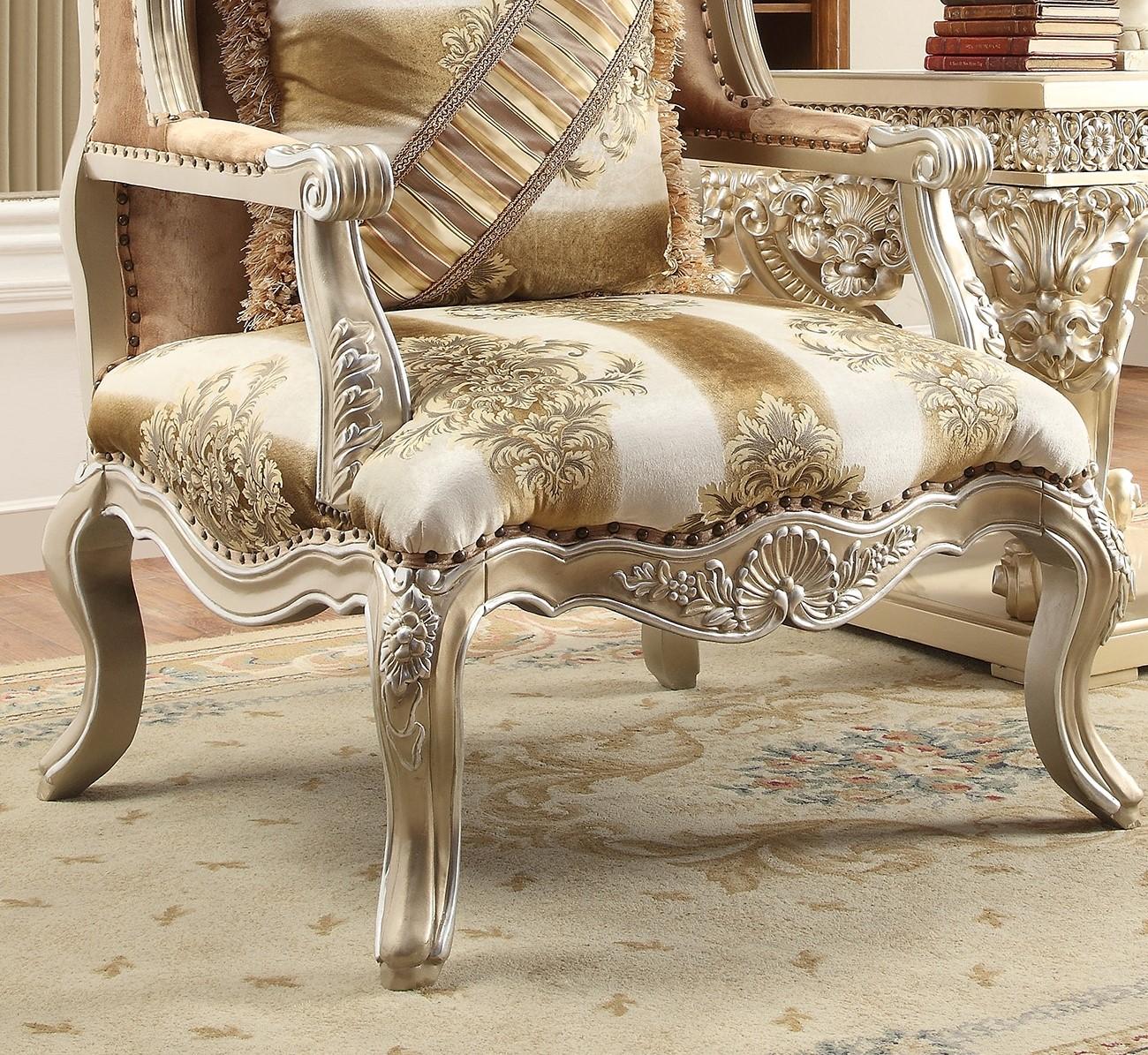 

    
HD-820-SSET3 Belle Silver Chenille Sofa Set 3Pcs Carved Wood Traditional Homey Design HD-820
