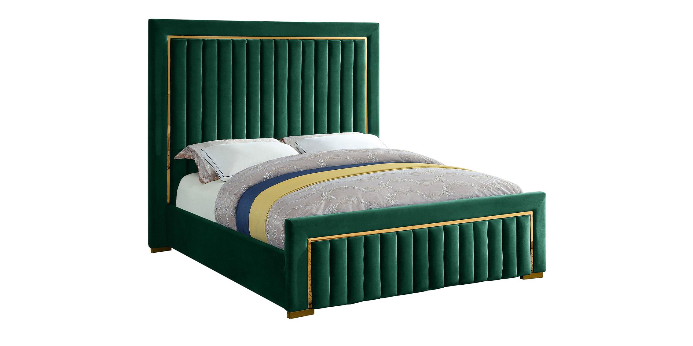 

    
Luxurious Green Velvet & Gold Metal King Bed DOLCE Meridian Contemporary
