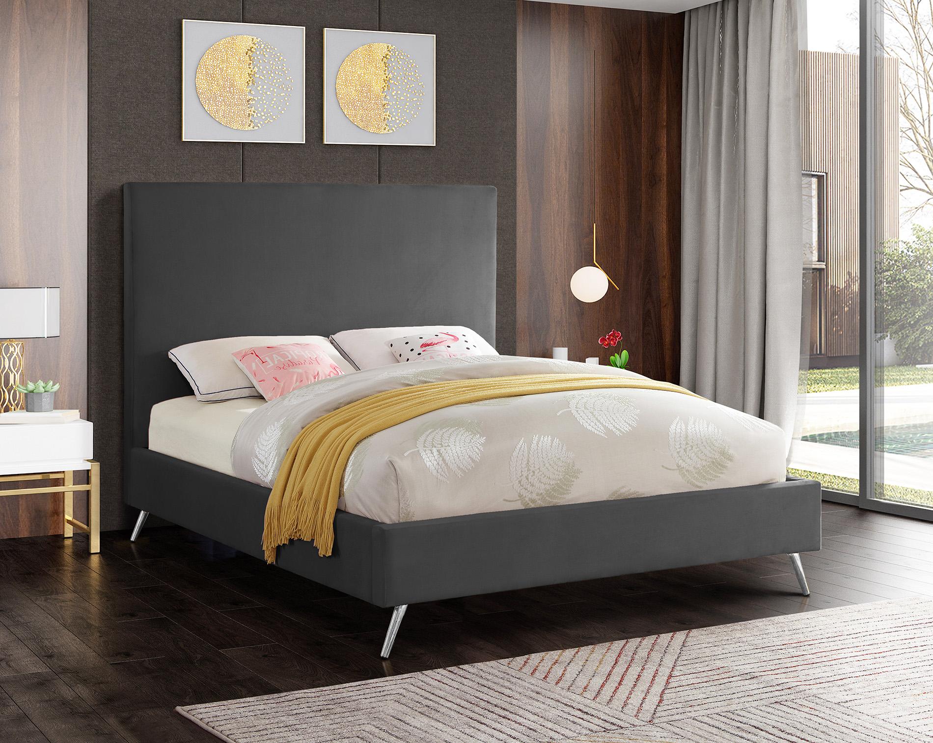 

    
Luxurious Grey Velvet Full Bed JASMINE Meridian Contemporary Modern
