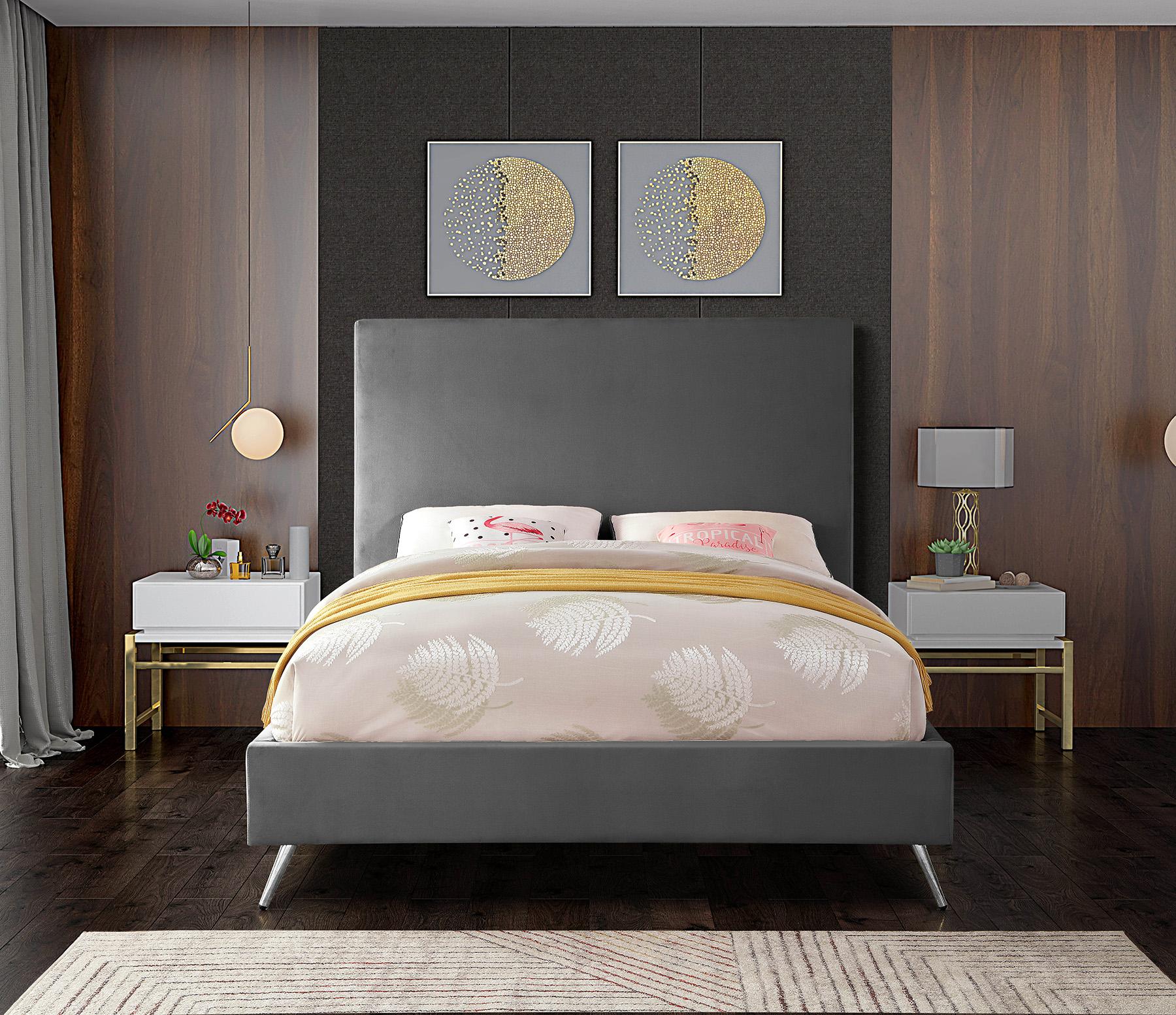

    
Meridian Furniture JASMINE Grey-F Platform Bed Gray JasmineGrey-F

