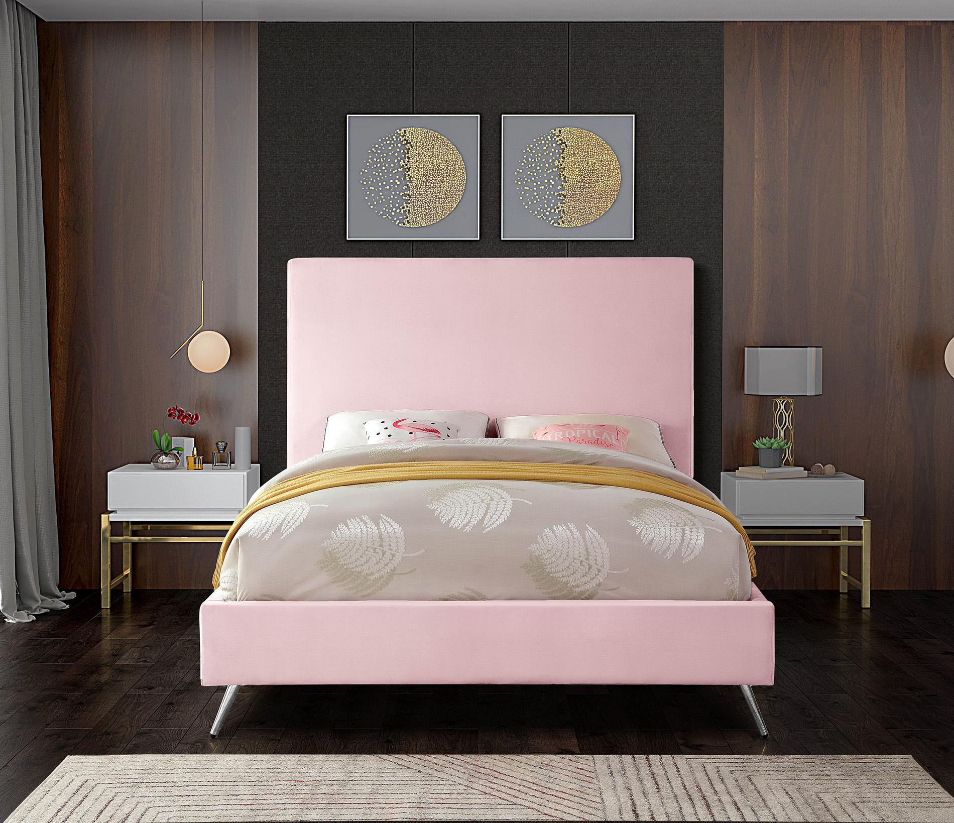 

        
Meridian Furniture JASMINE Pink-F Platform Bed Pink Velvet 704831405248
