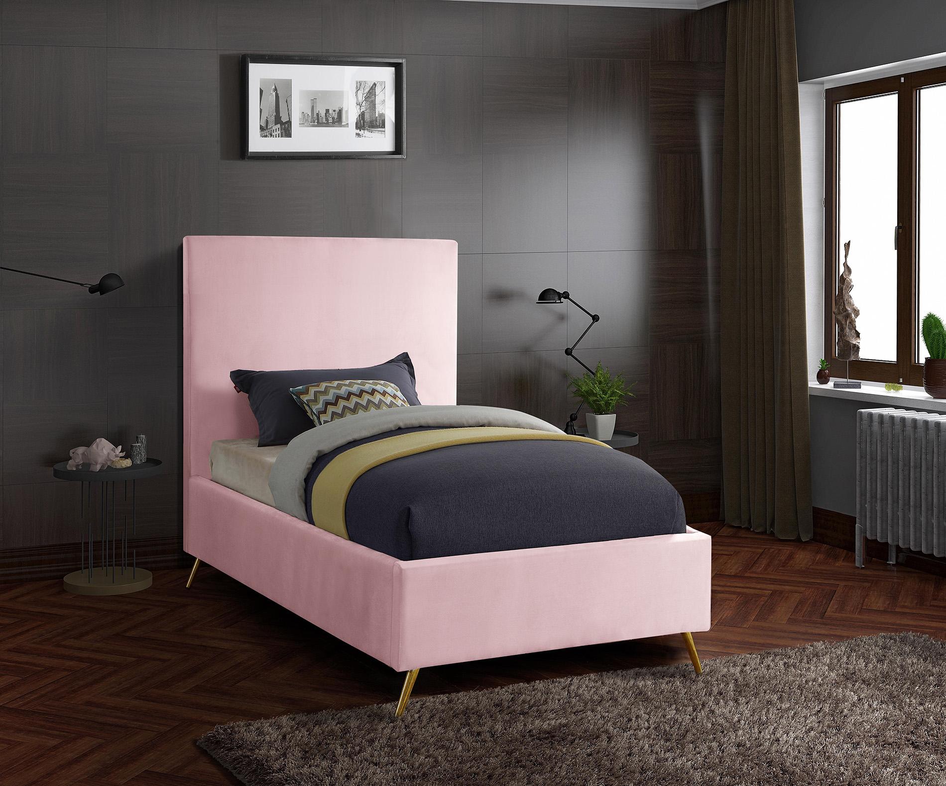 

    
Luxurious Pink Velvet Twin Bed JASMINE Meridian Contemporary Modern
