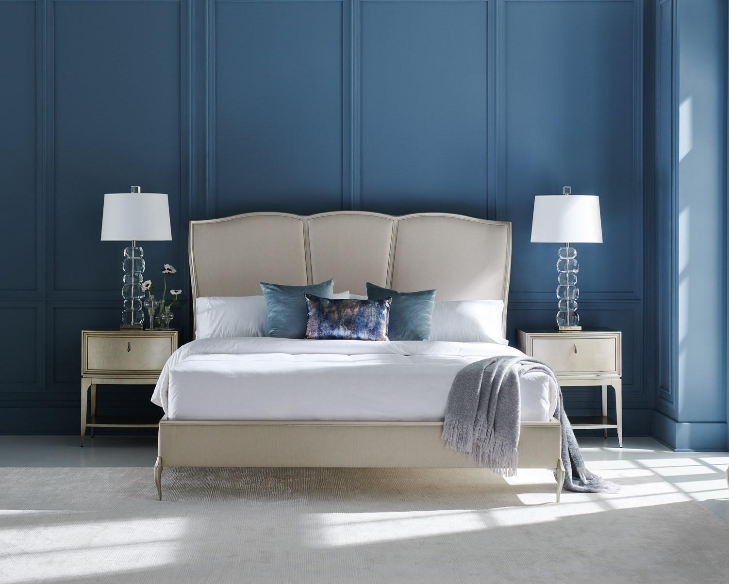 Contemporary Platform Bedroom Set UN-DEUX-TROIS CLA-020-103-Q-3PC in Cream Fabric