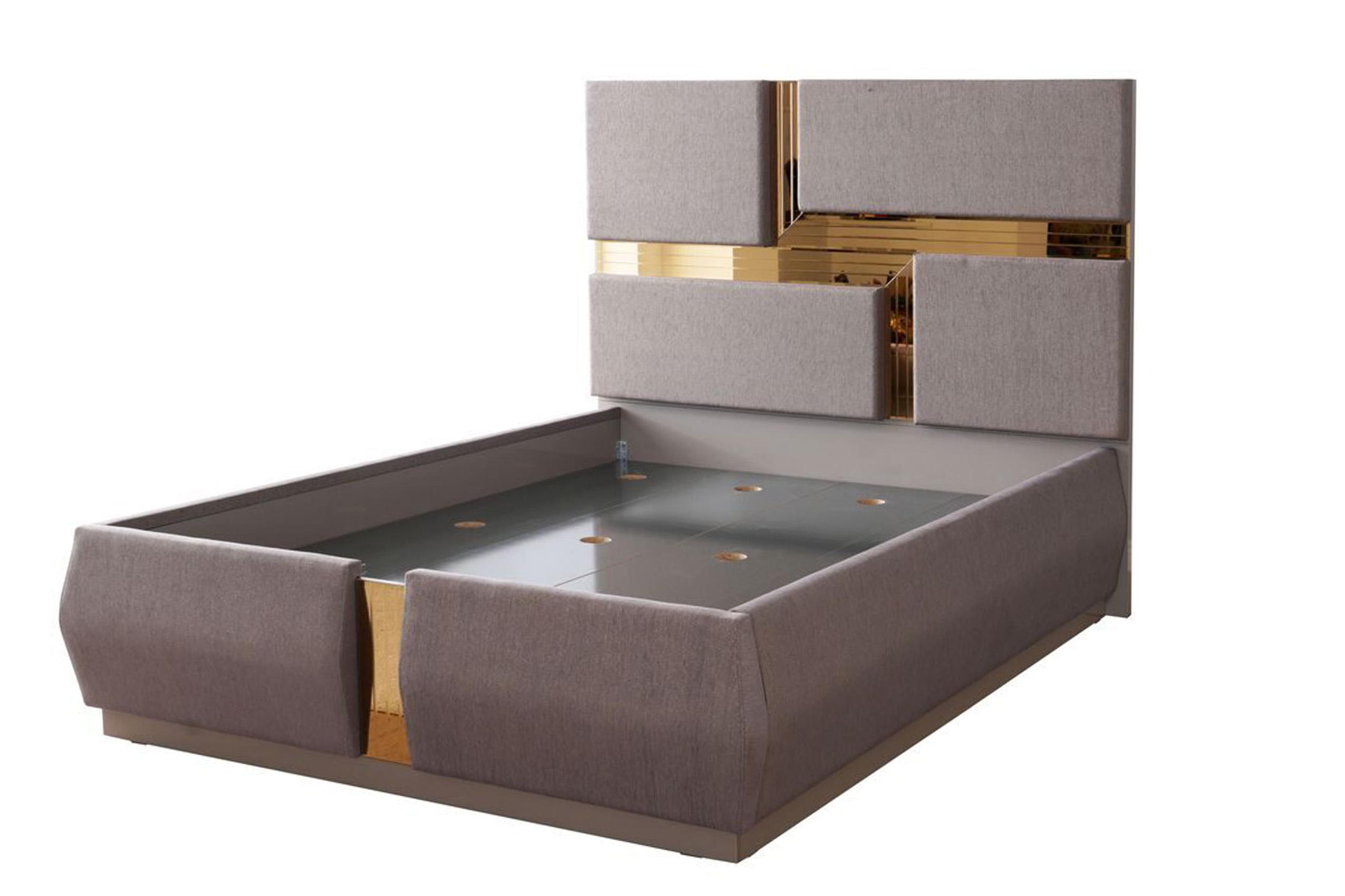 

    
Galaxy Home Furniture LORENZO Platform Bedroom Set Gold/Beige LORENZO-EK-NDM-4PC
