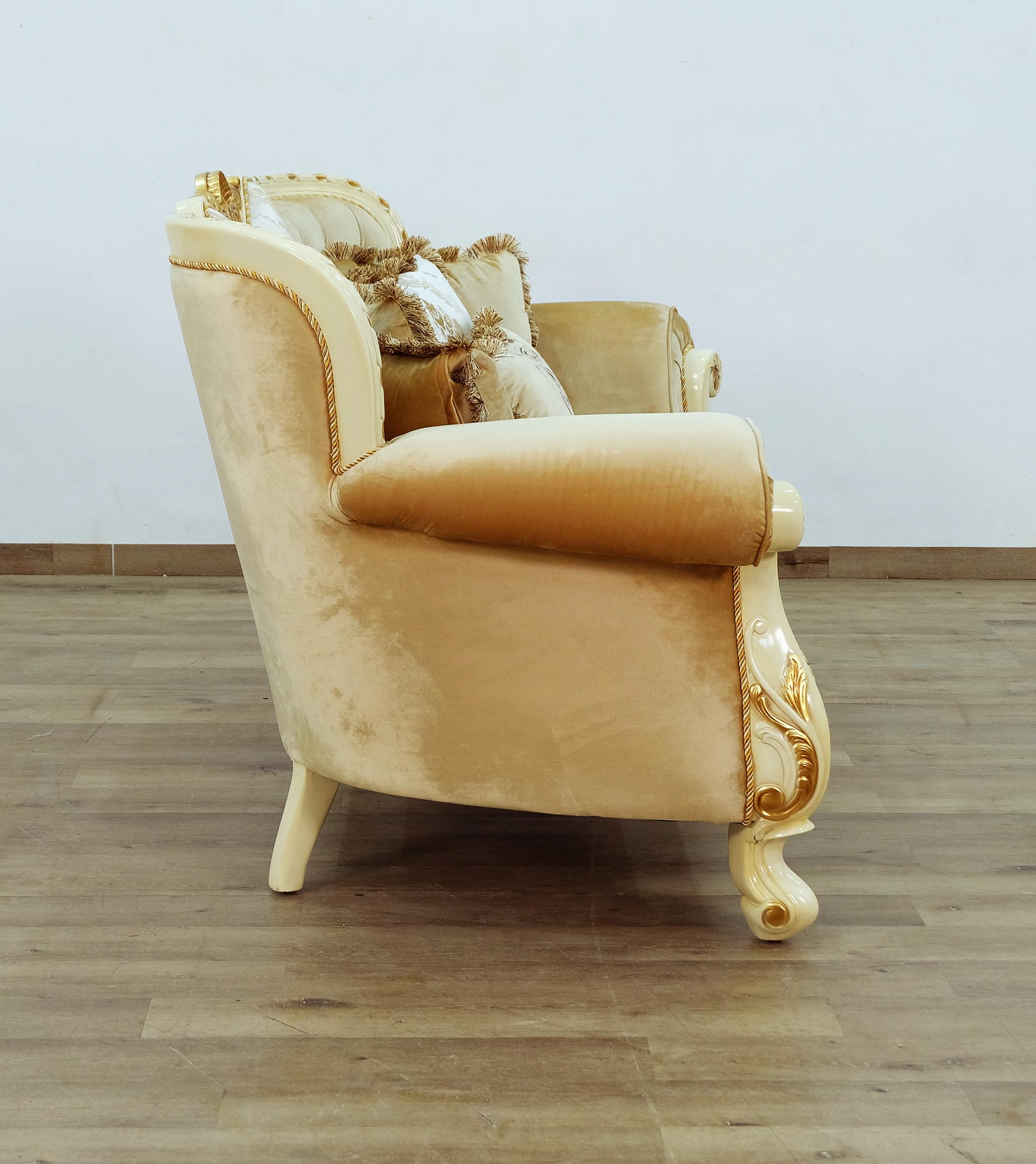 

    
EUROPEAN FURNITURE FANTASIA Sofa Set Off-White/Sand/Gold 40015-Set-3
