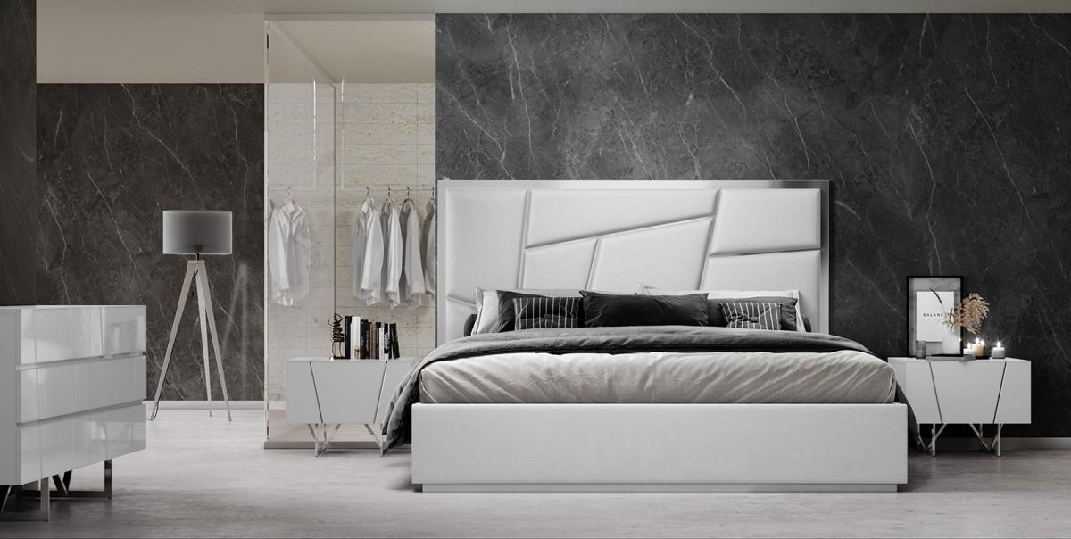 

    
Marisol EK Bed White Faux Leather Upholstered Marisol Platform Bed KING Contemporary Modern
