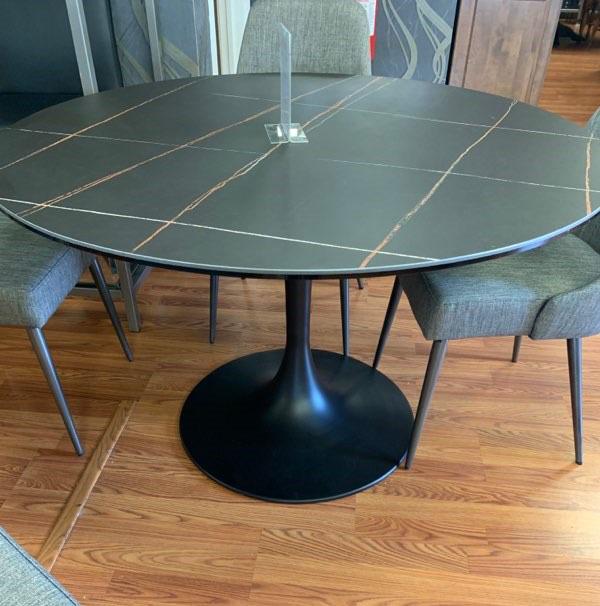 

                    
ESF 9088DININGTABLE Dining Table Set Black/Beige Microfiber Purchase 
