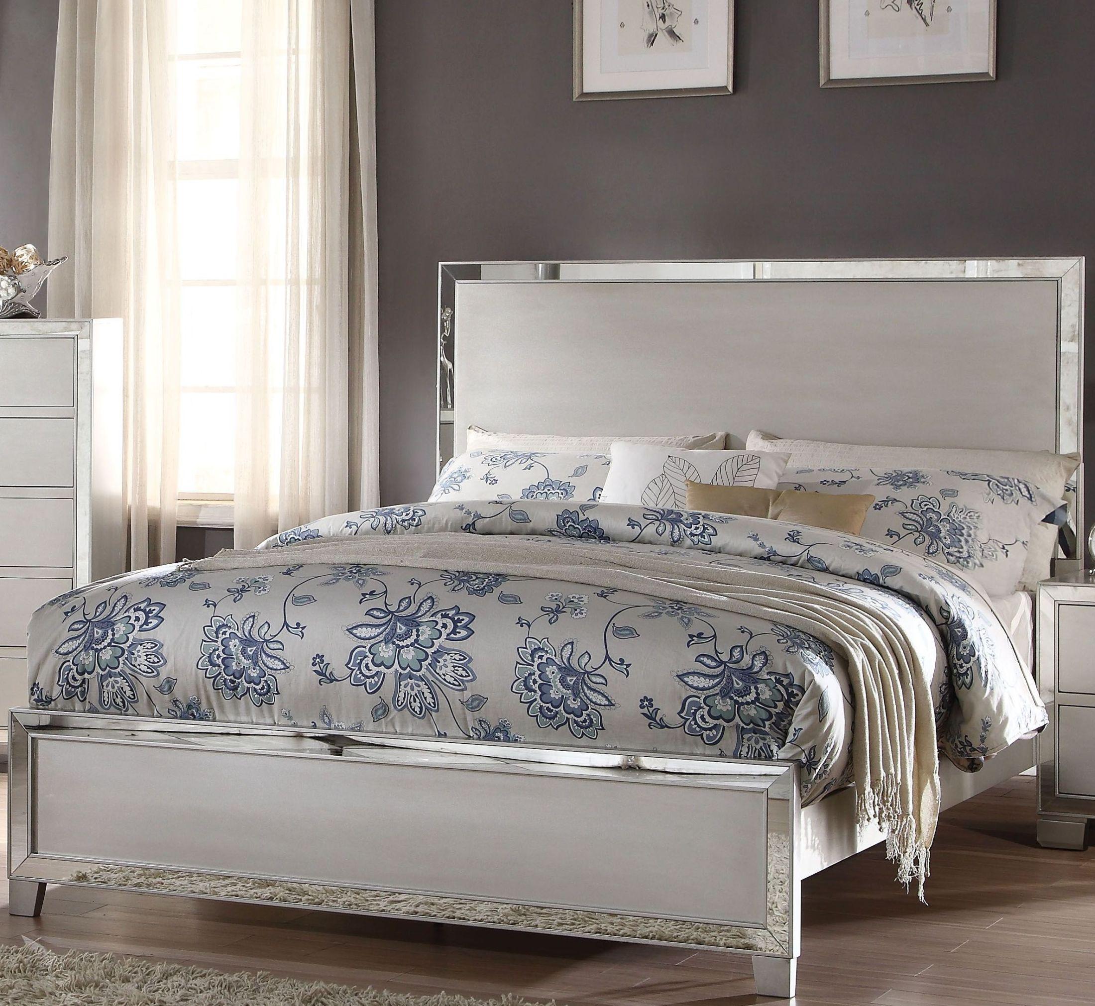 

                    
Acme Furniture Voeville II EK Bed Panel Bedroom Set Platinum  Purchase 
