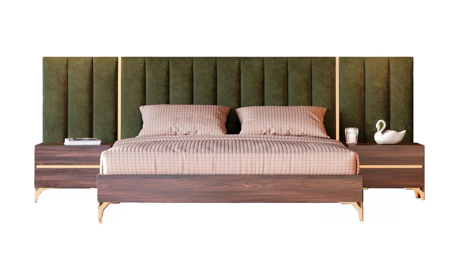 

    
Green Velvet & Walnut King Size Panel Bedroom Set 6Pcs by VIG Nova Domus Calabria

