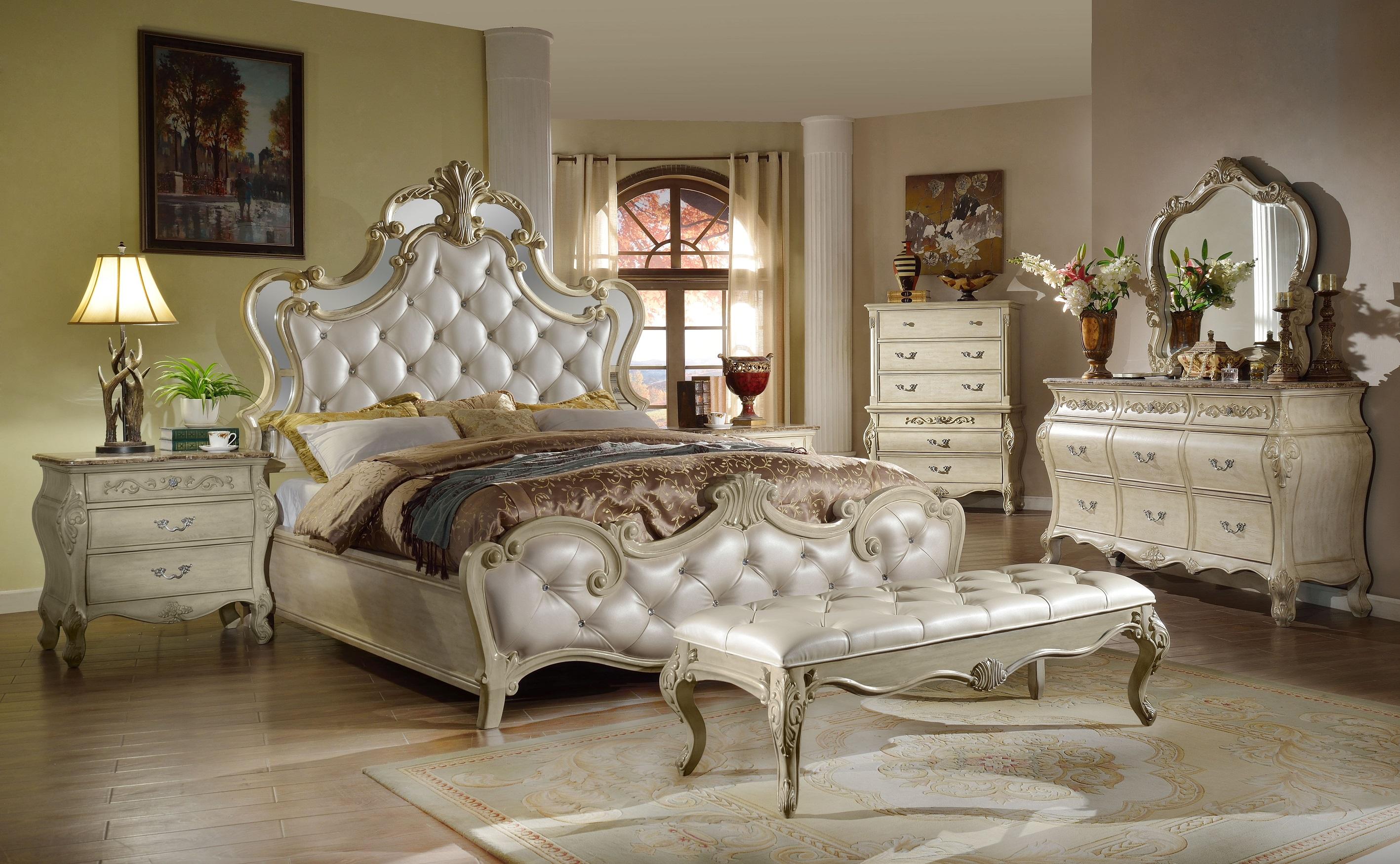 

    
McFerran B8305-CK Antique White Glamour Crystal Tufted Fabric California King Bedroom Set 5 Pcs w/Chest
