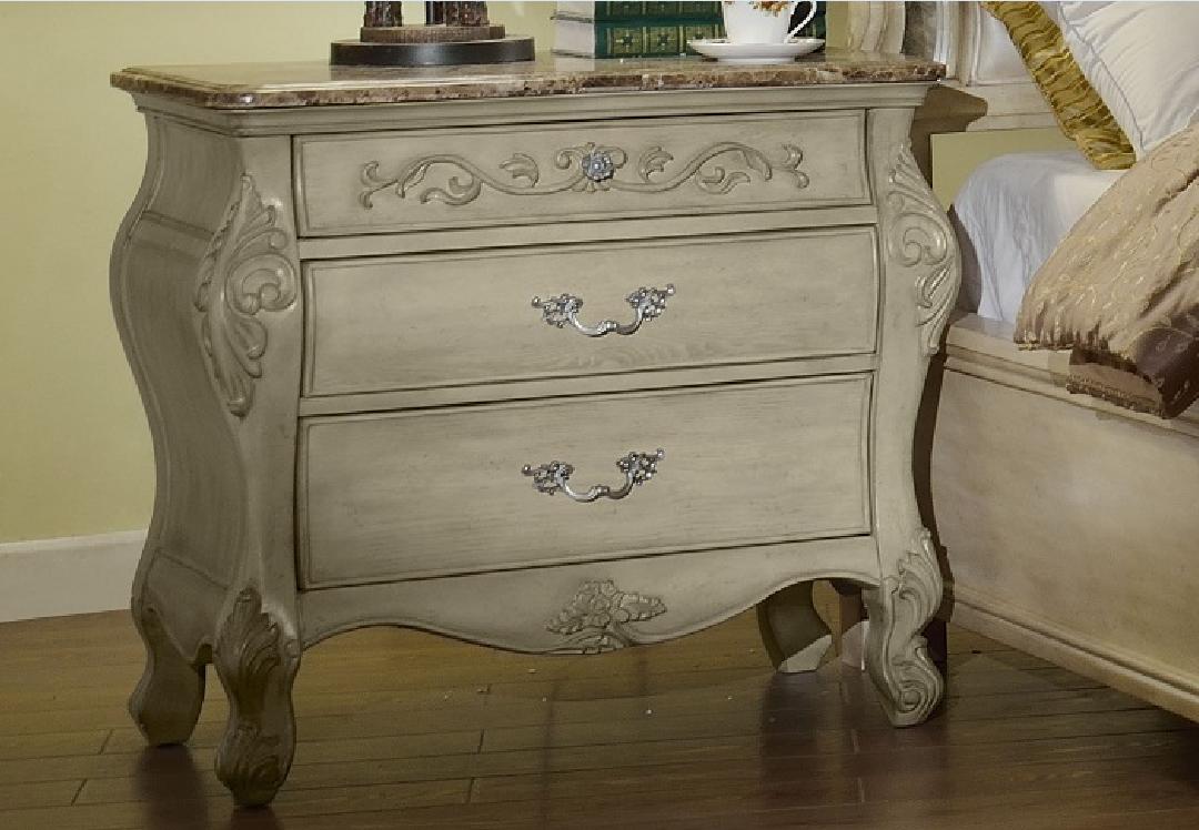 

    
McFerran Furniture B8305-EK  Antique White B8305-EK-Set-5
