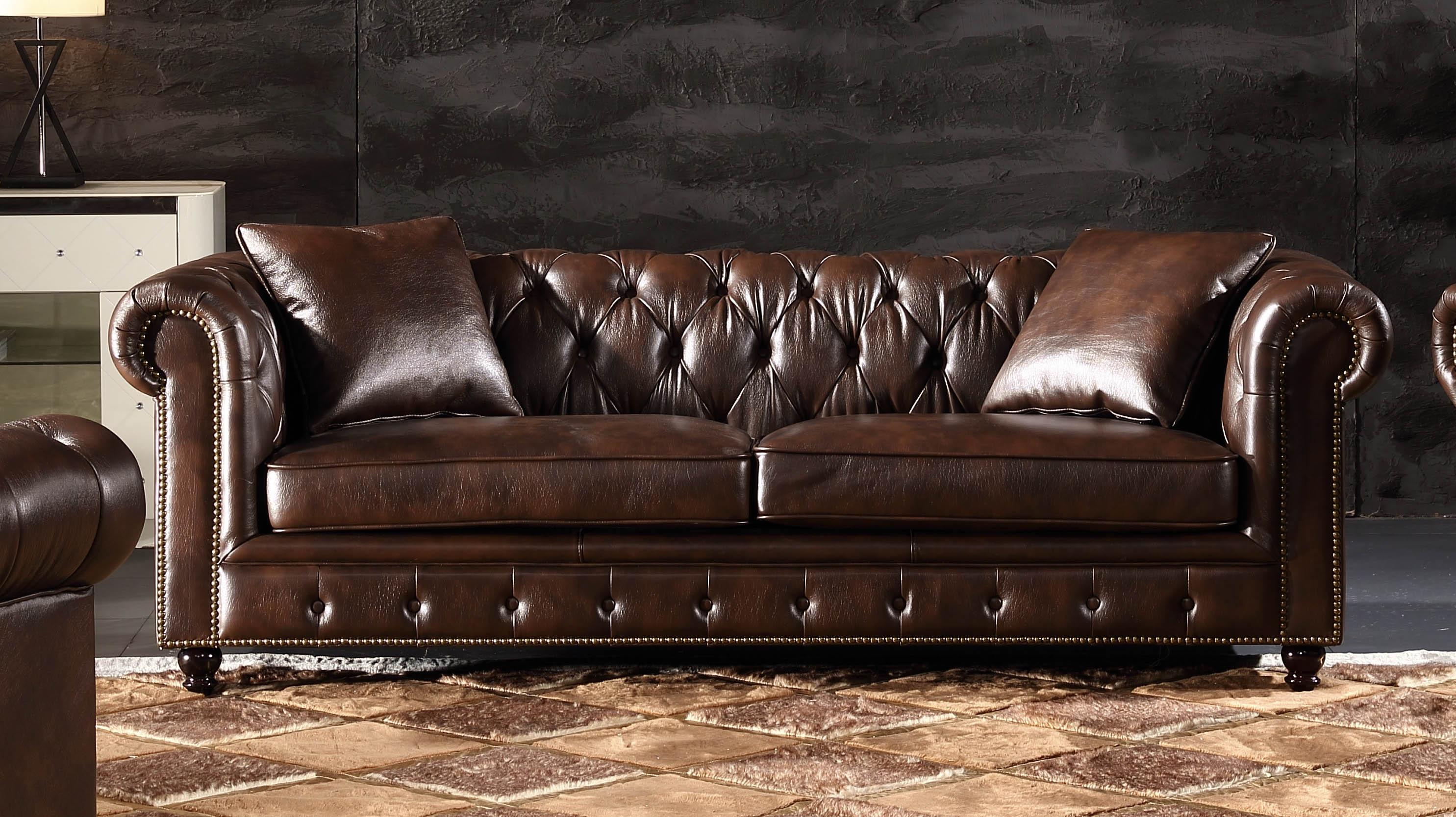 

    
McFerran SF1721-S Traditional Rich Brown Bonded Leather Living Room Sofa
