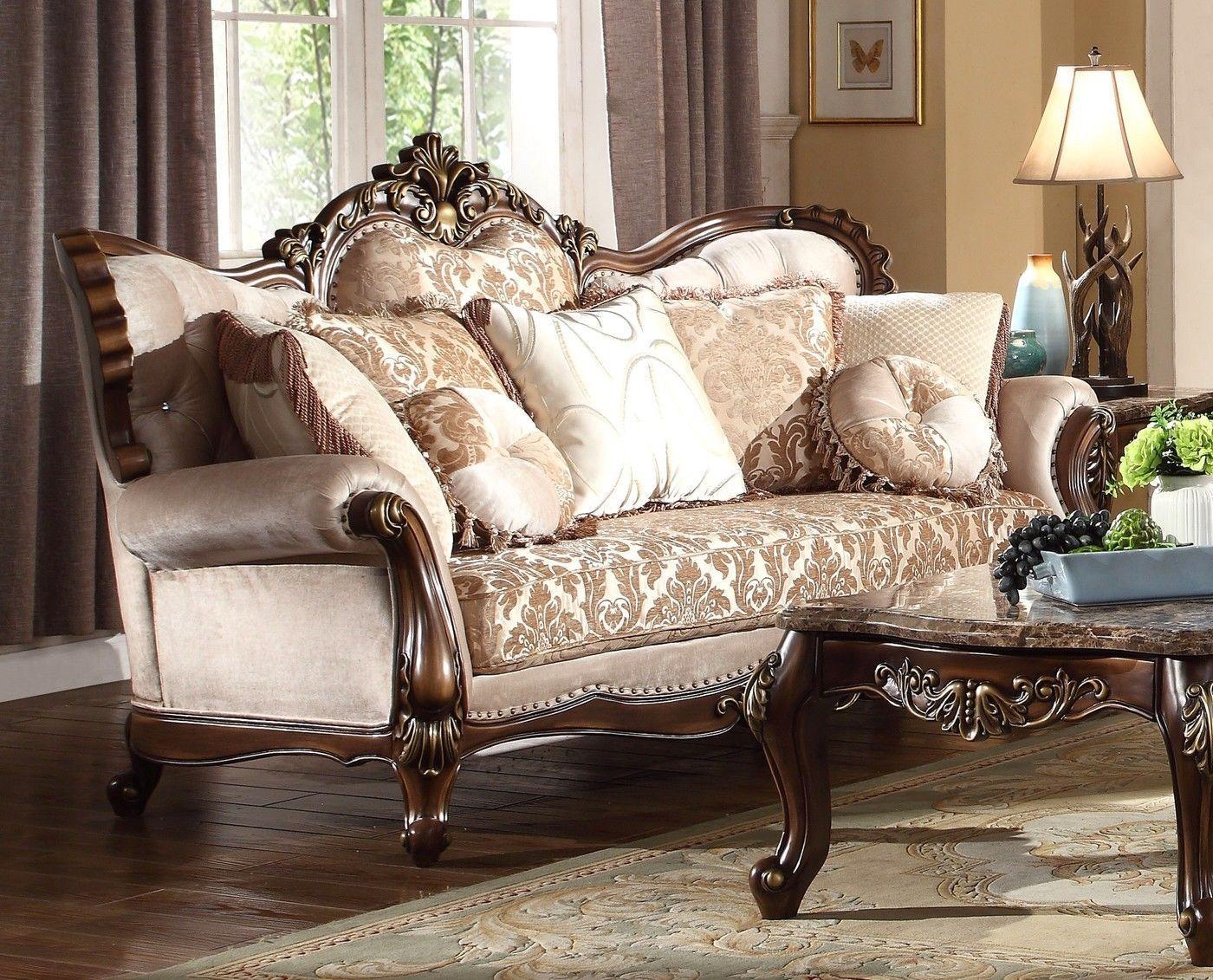 

    
Victorian Beige Gold Chenille Sofa Set 2P Carved Wood Classic McFerran SF8900
