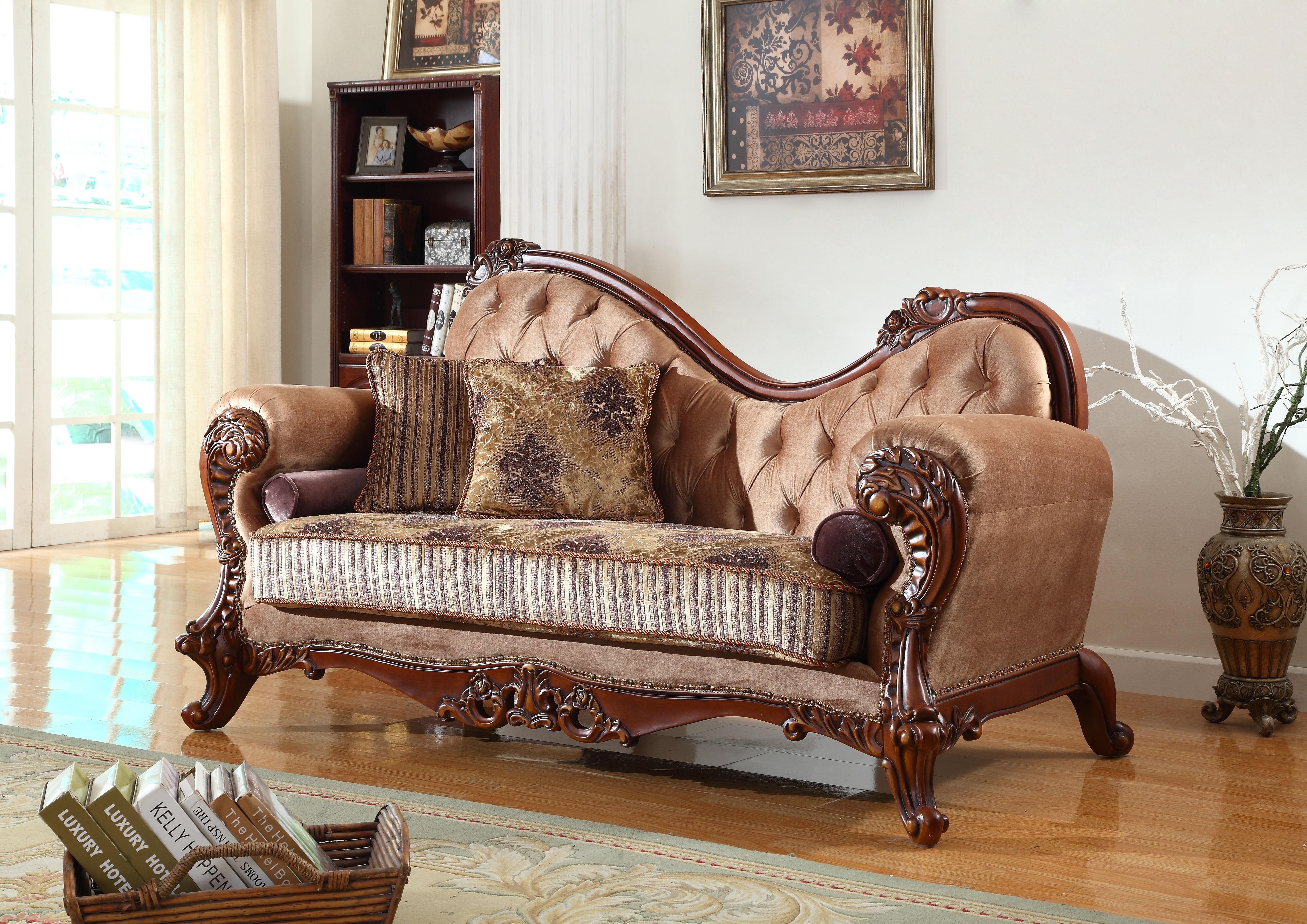 

    
Meridian 605 Bordeaux Beige Living Room Chaise Carved Wood Traditional Classic
