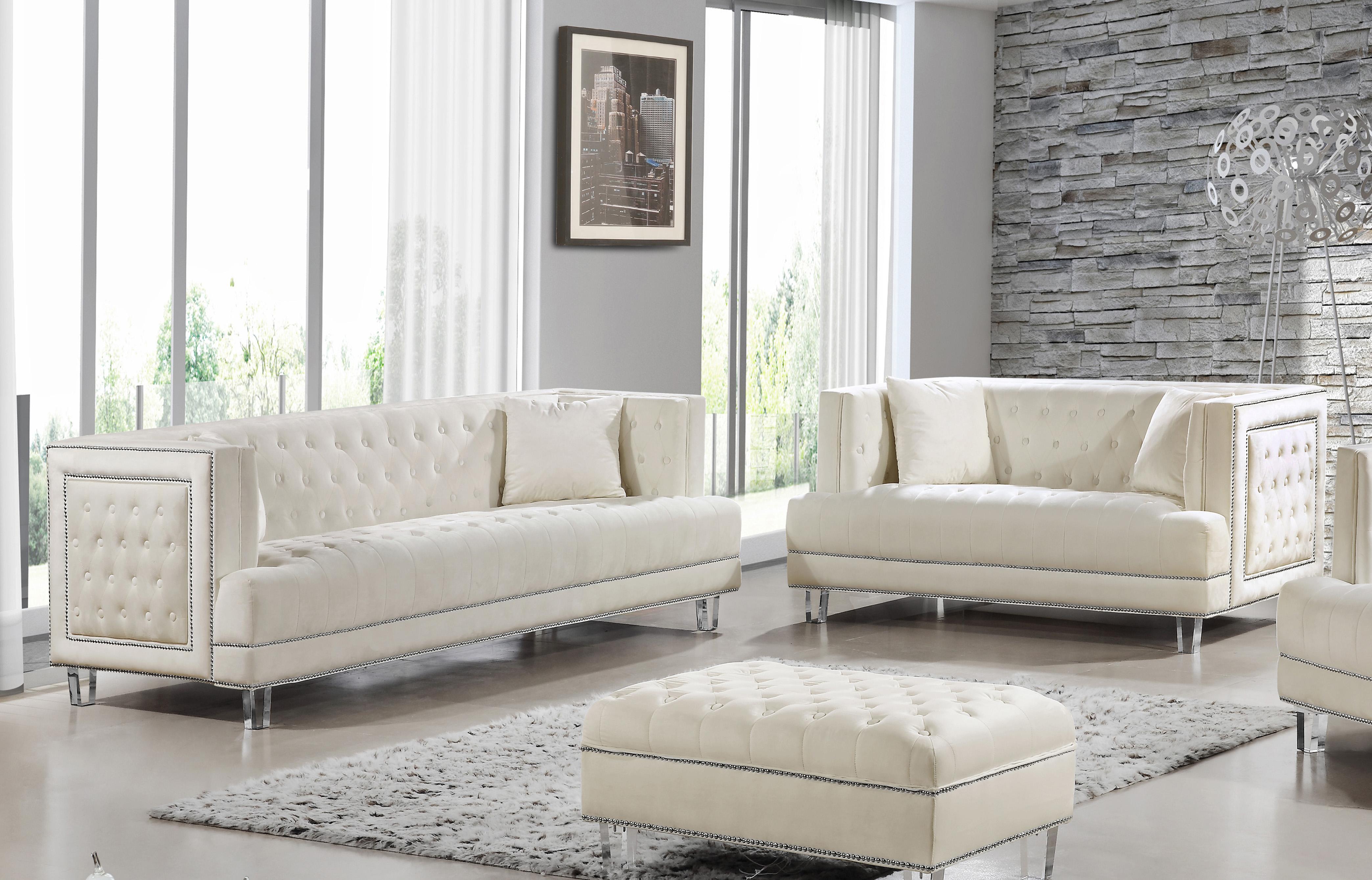

    
Cream Velvet Fabric Sofa & Loveseat Set Modern Meridian Furniture 609 Lucas
