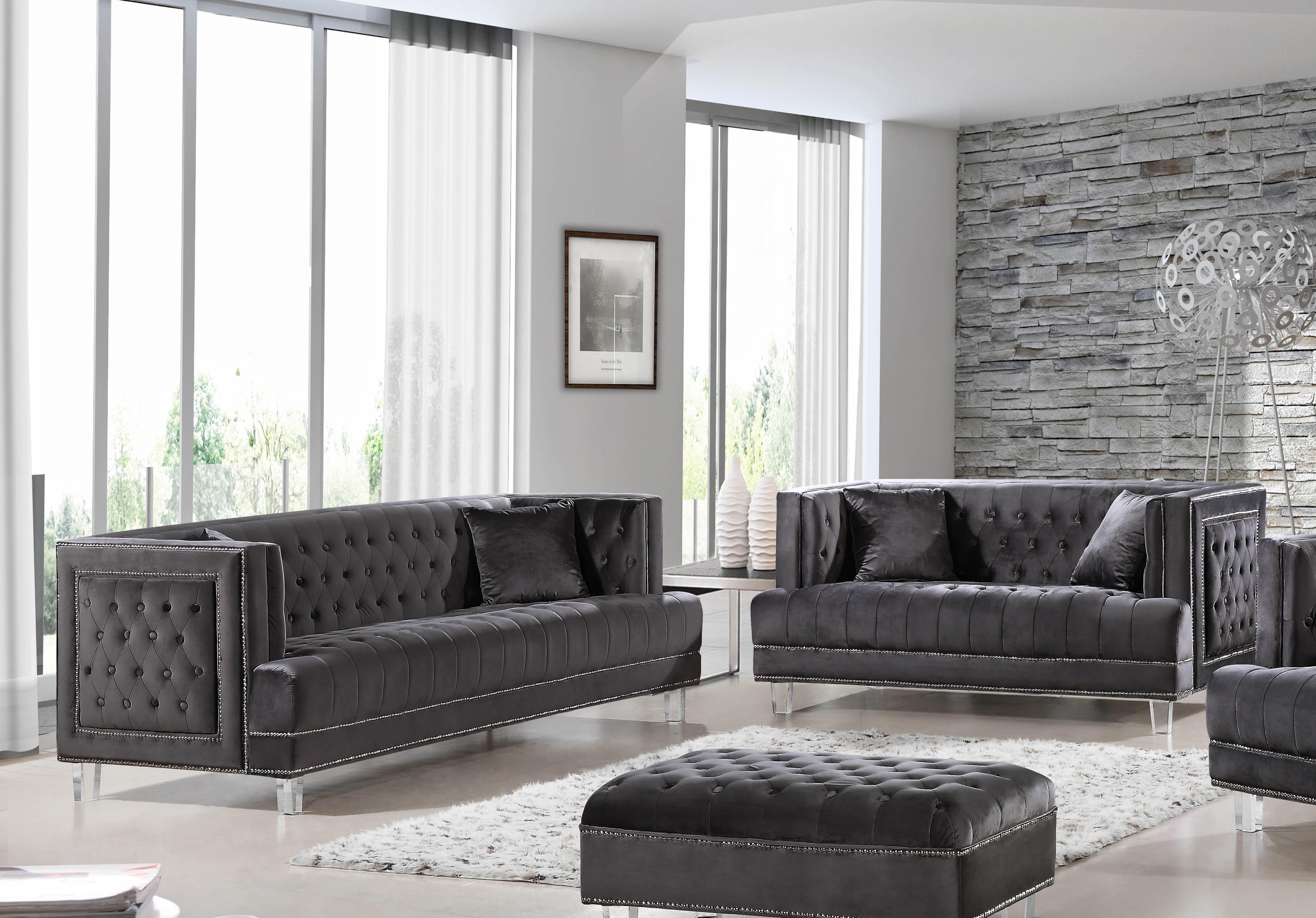 

    
Grey Velvet Fabric Acrylic Legs Set 2Pcs Modern Meridian Furniture 609 Lucas
