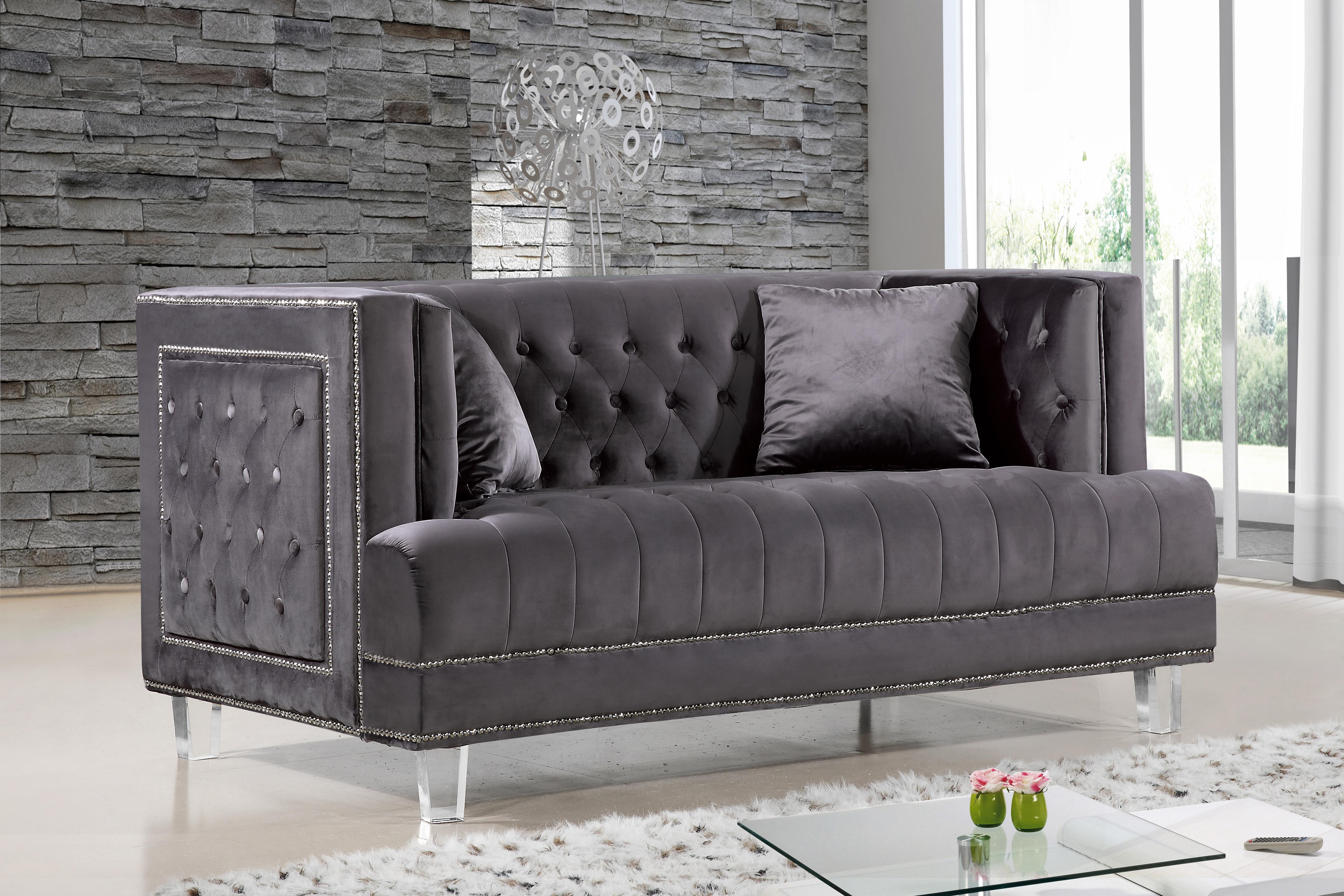 

    
609-Lucas-Grey-Set-4 Meridian Furniture Sofa Loveseat Chair and Ottoman Set
