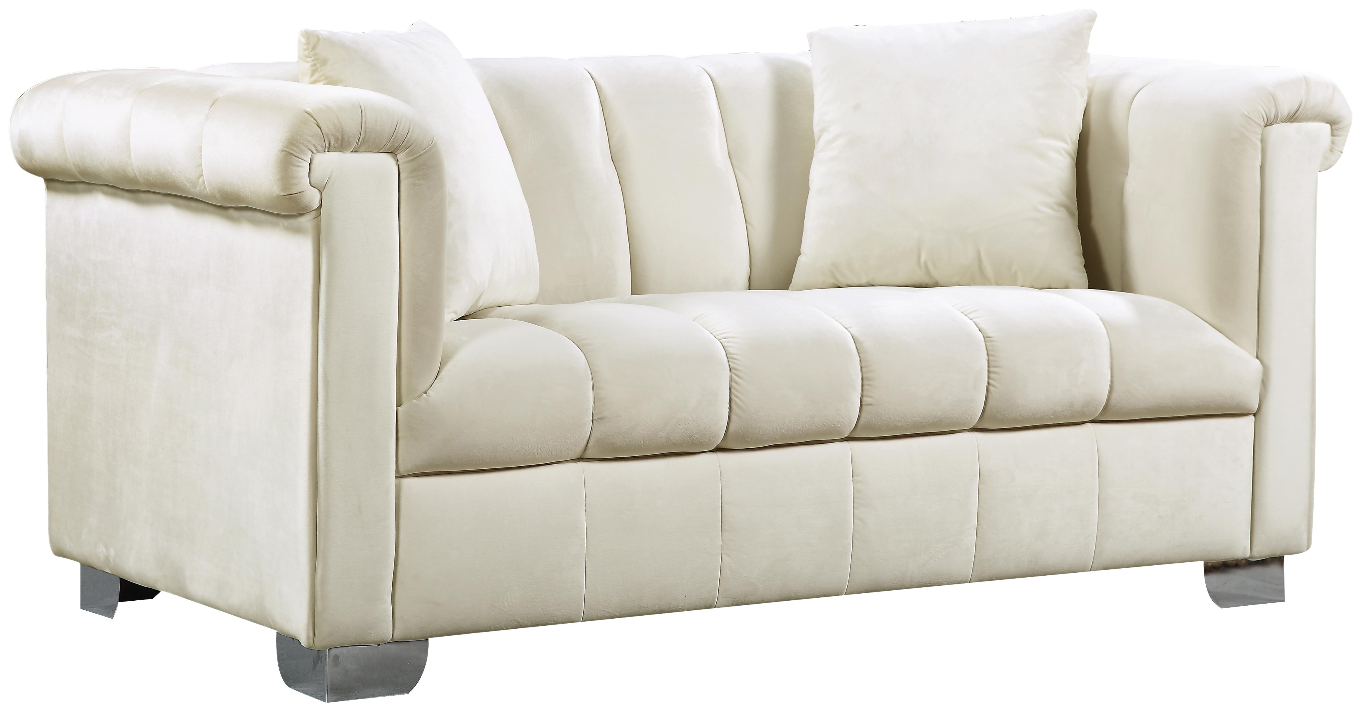 

    
615Cream-S-Set-2 Meridian Furniture Sofa Set
