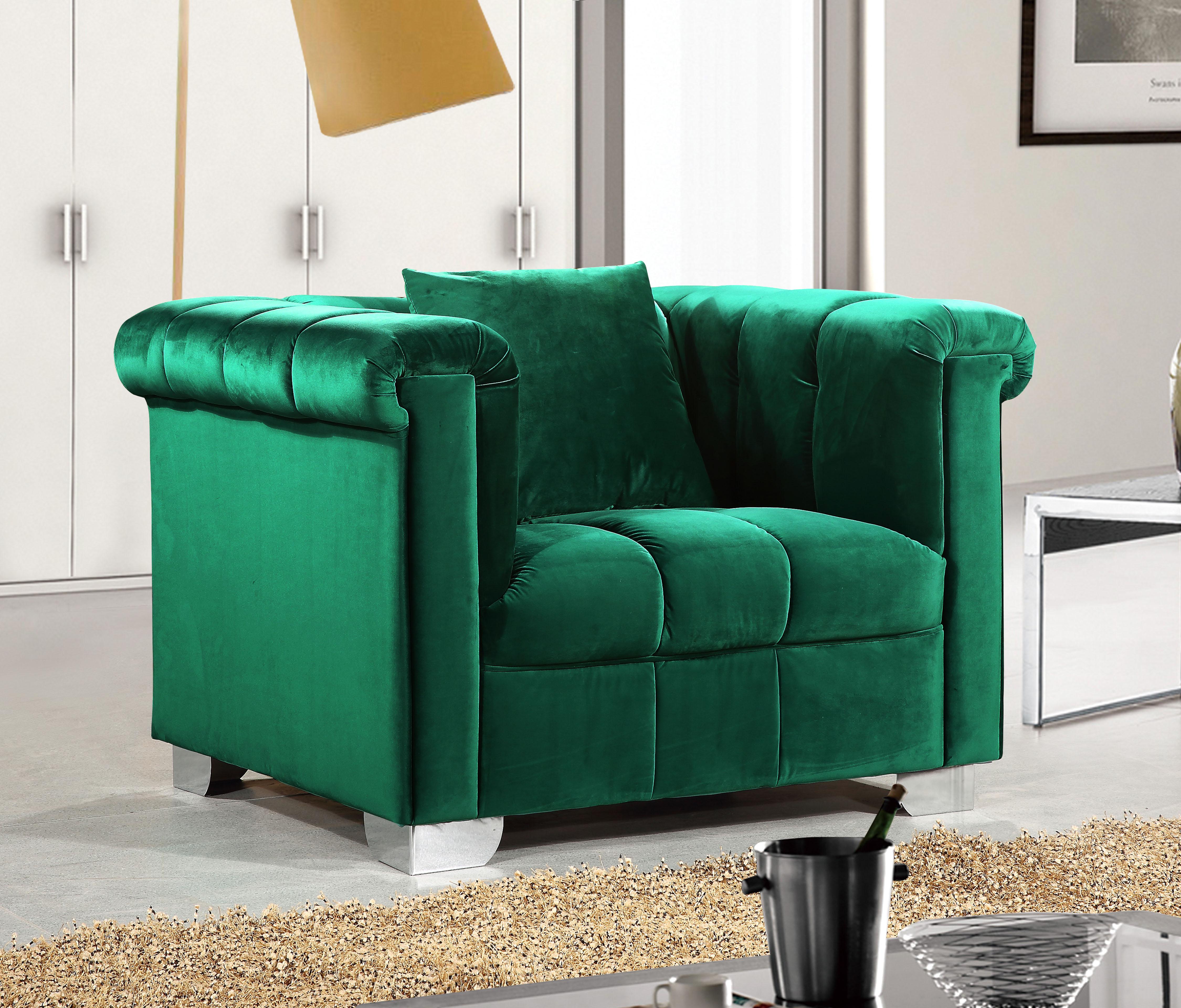 

    
615Green-S-Set-3 Meridian Furniture Sofa Set
